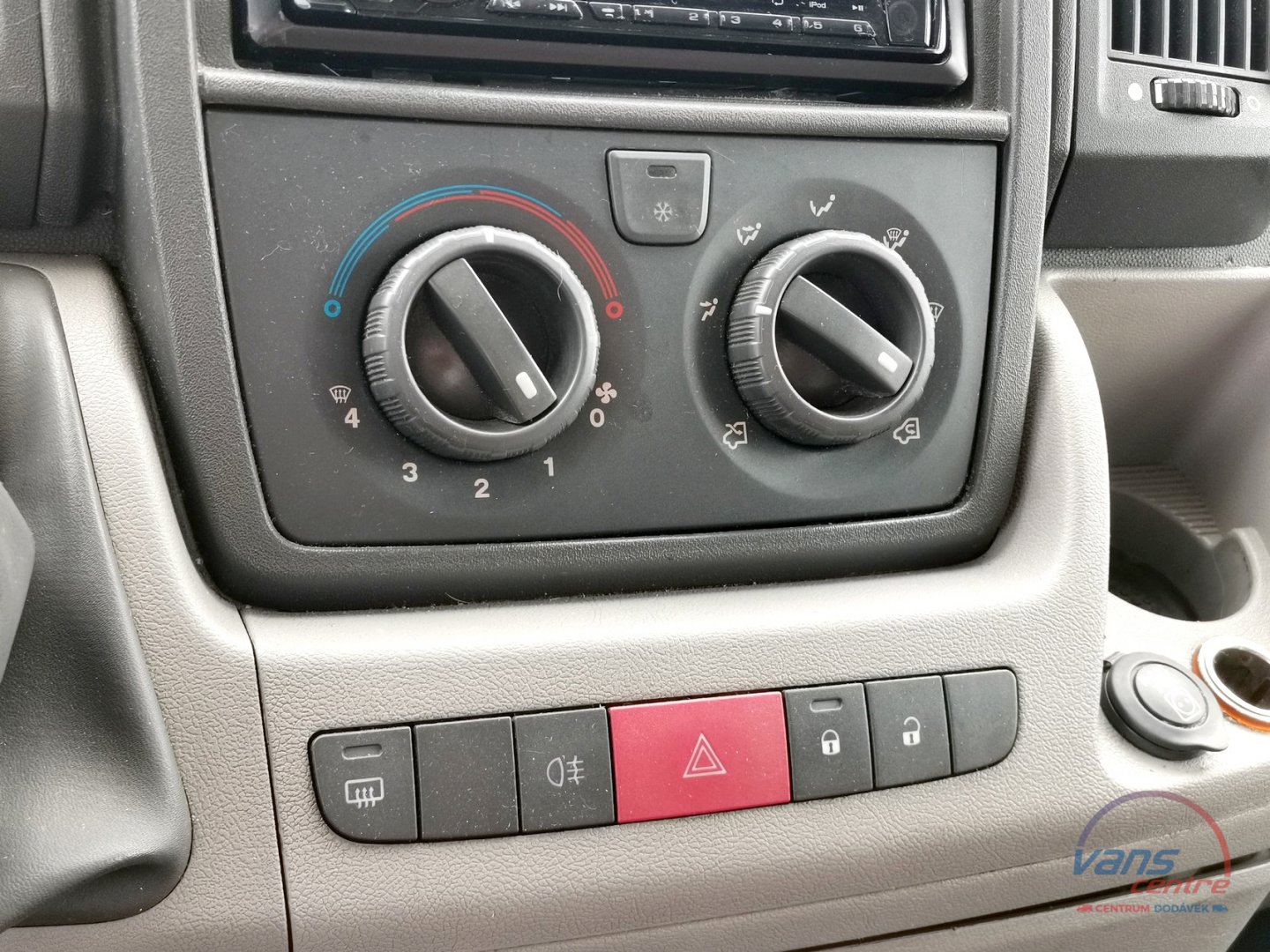 Fiat DUCATO 160MJET VALNÍK 8 PALET/ NEZ.TOPENÍ/ KLIMA/ TAŽNÉ 