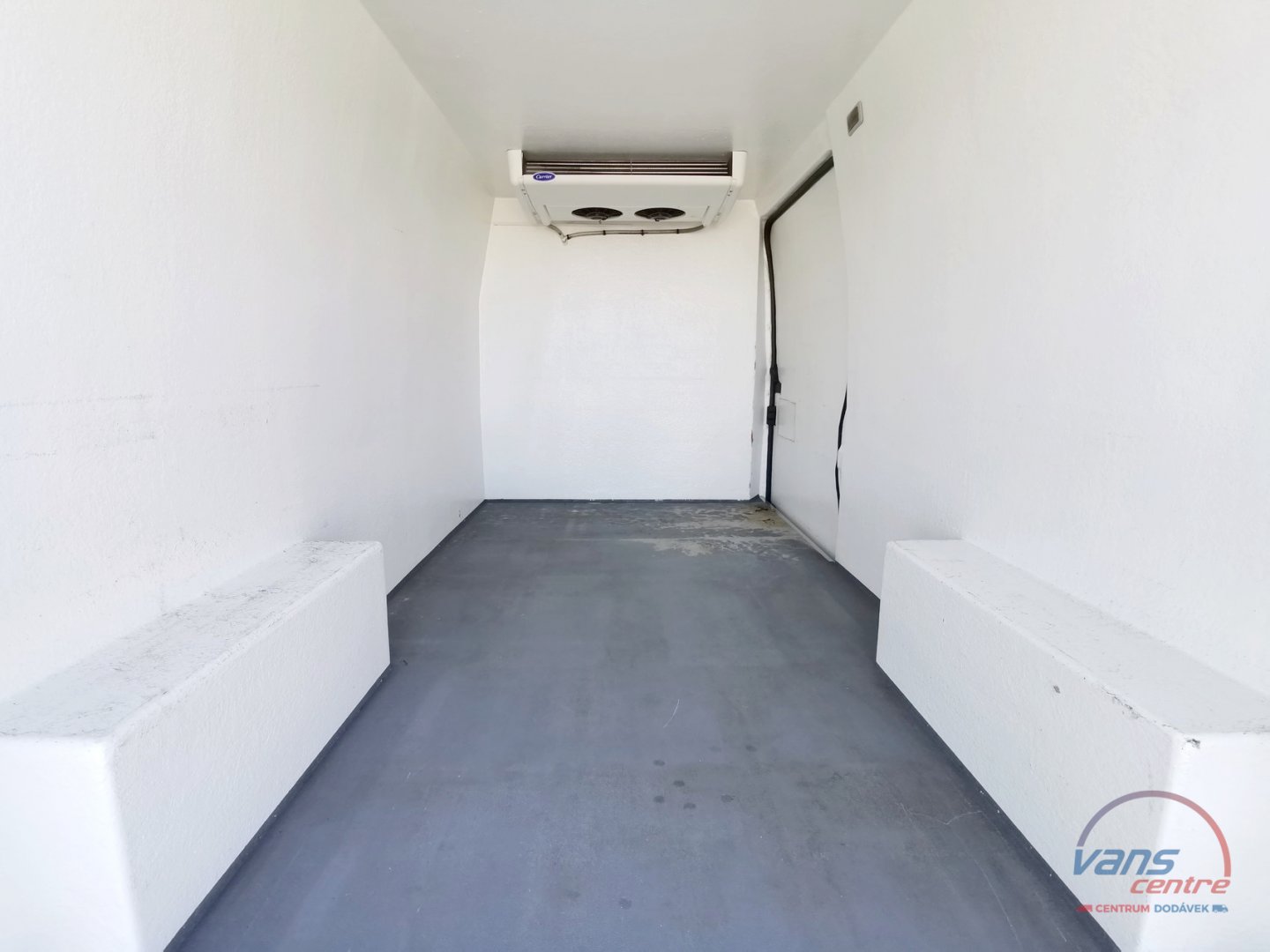 Volkswagen MULTIVAN 2.0TDI/103KW 7 MÍST/ NAVI/ XENONY/ TAŽNÉ