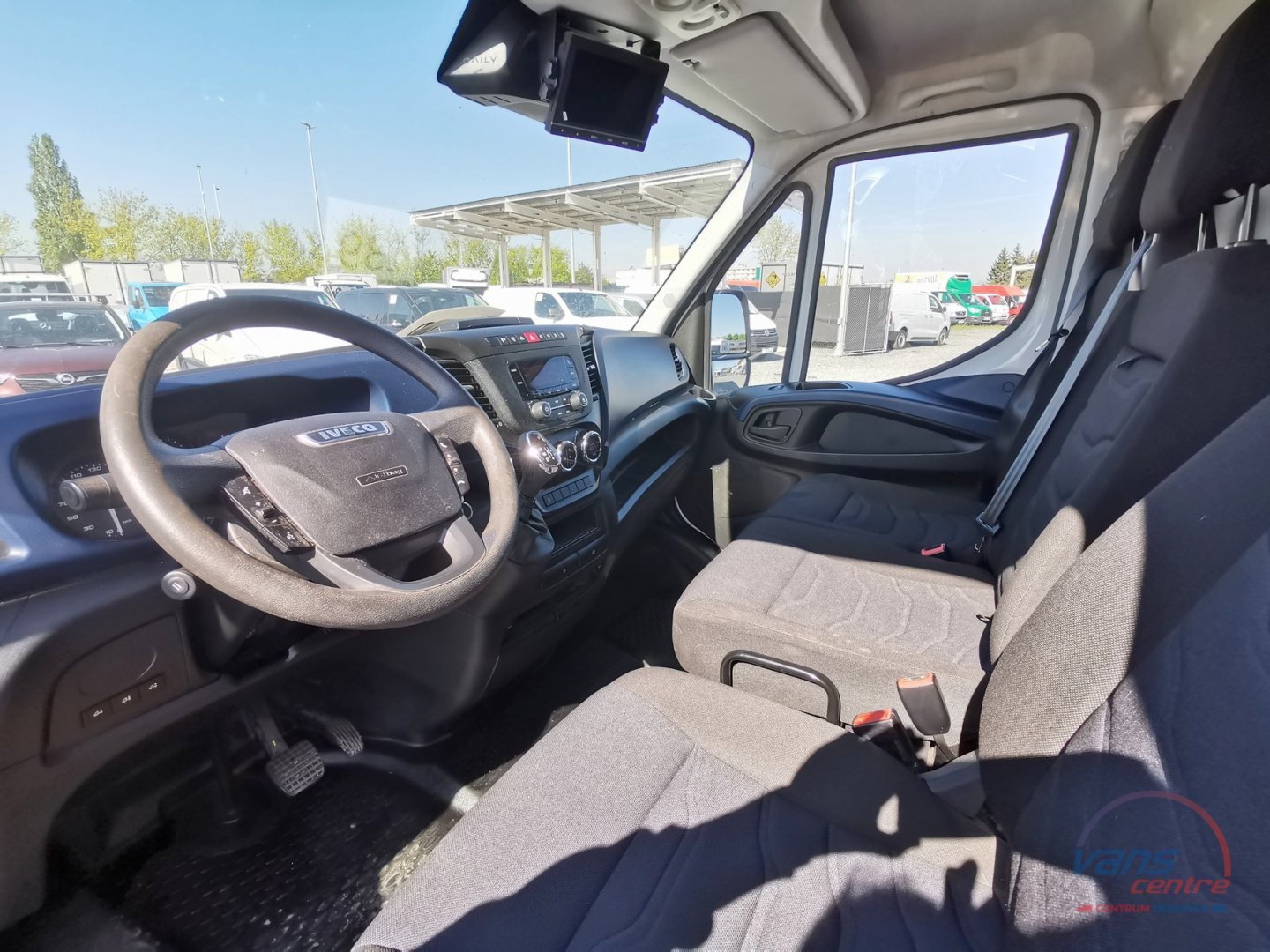 Iveco DAILY 50C18 HI-MATIC/ SKŘÍŇ 5,5M/ MĚCHY/3,5T/ ČR
