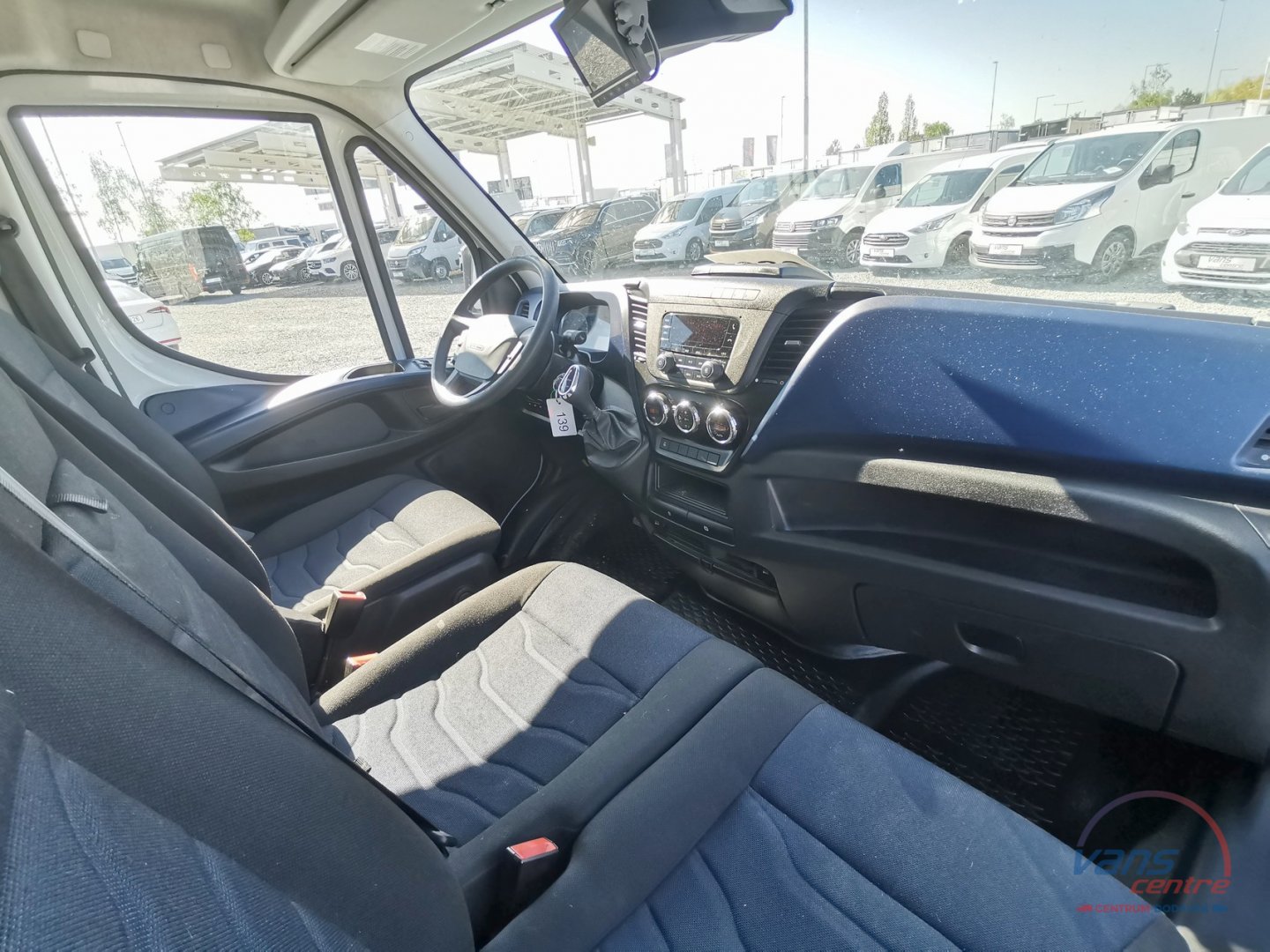 Iveco DAILY 50C18 HI-MATIC/ SKŘÍŇ 5,5M/ MĚCHY/3,5T/ ČR