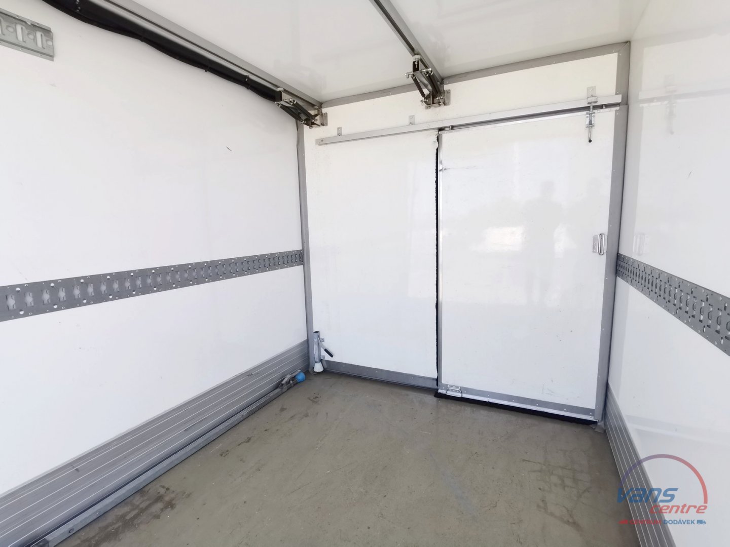 Iveco DAILY 70C18 MRAZÍ/2 KOMORY/380V