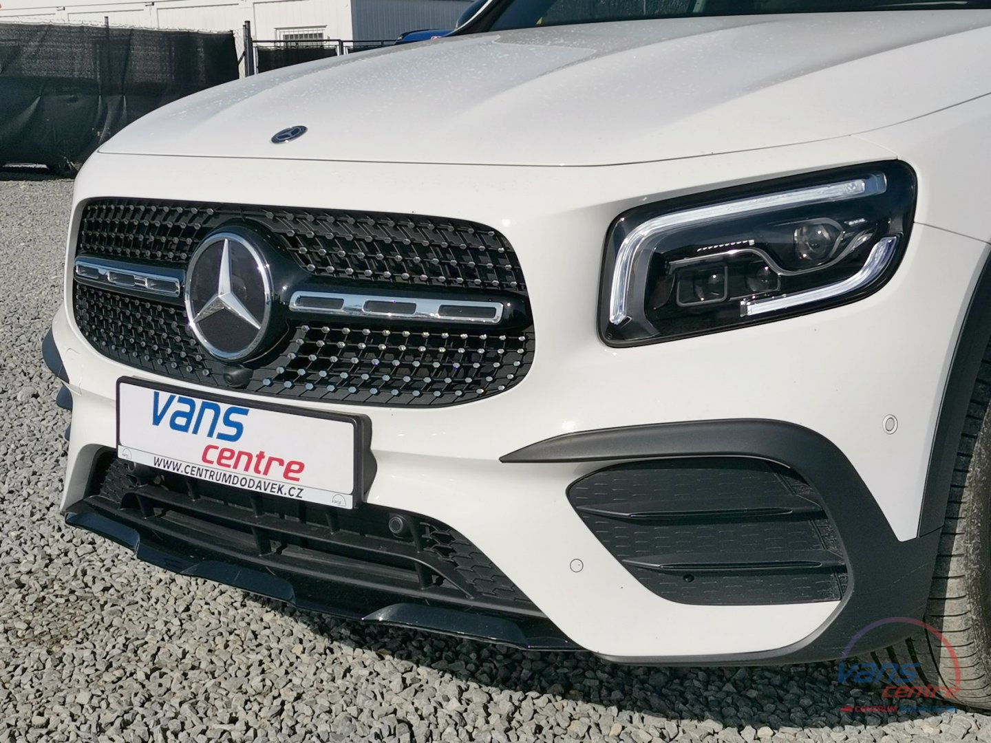 Mercedes-Benz GLB 200D 4 MATIC/ AMG/ KEYLESS/ PANORAMA 