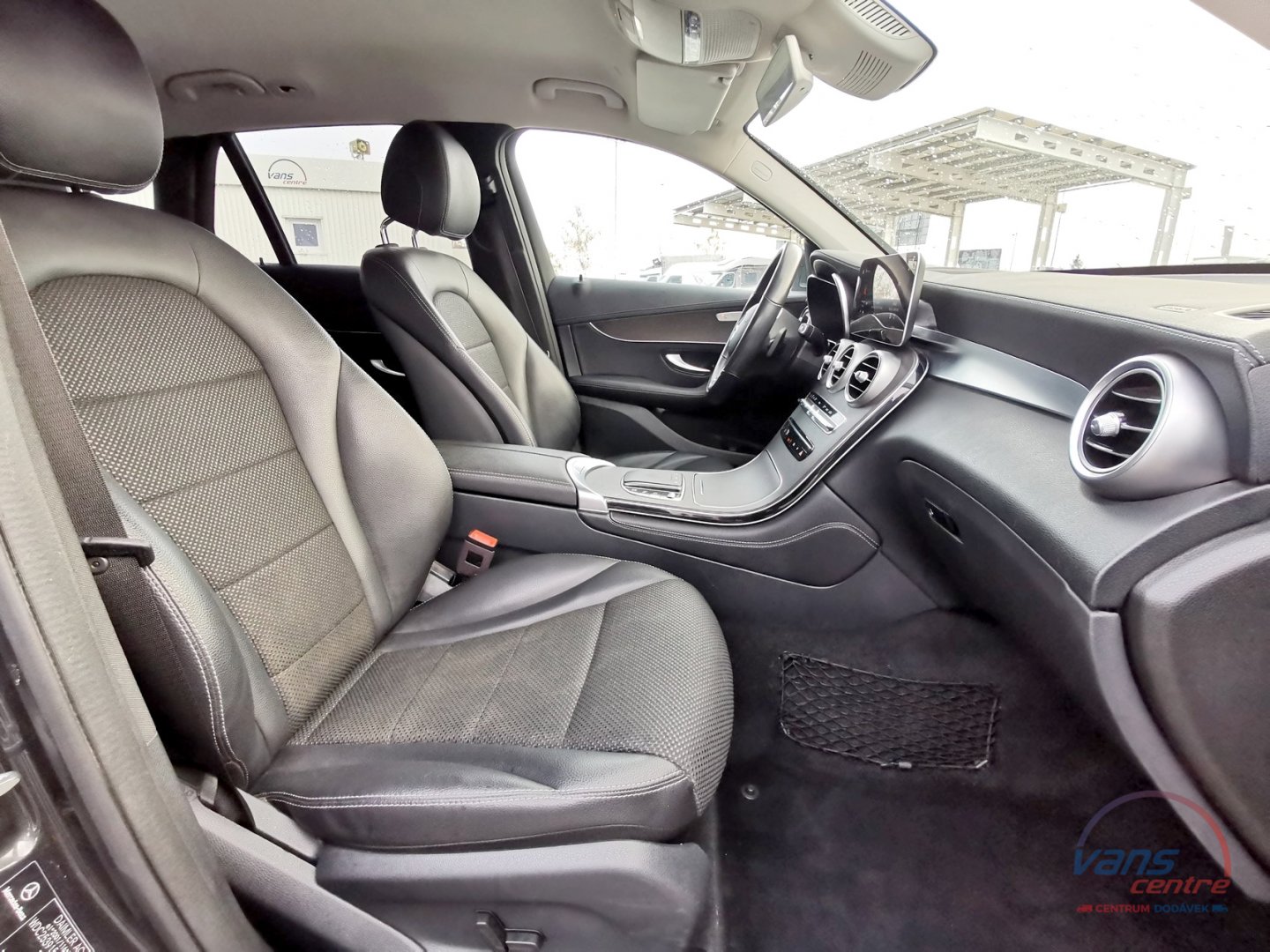 Mercedes-Benz GLC 220D 4MATIC/ EXCLUSIVE/ ADVANTAGE/ TAŽNÉ/ ČR