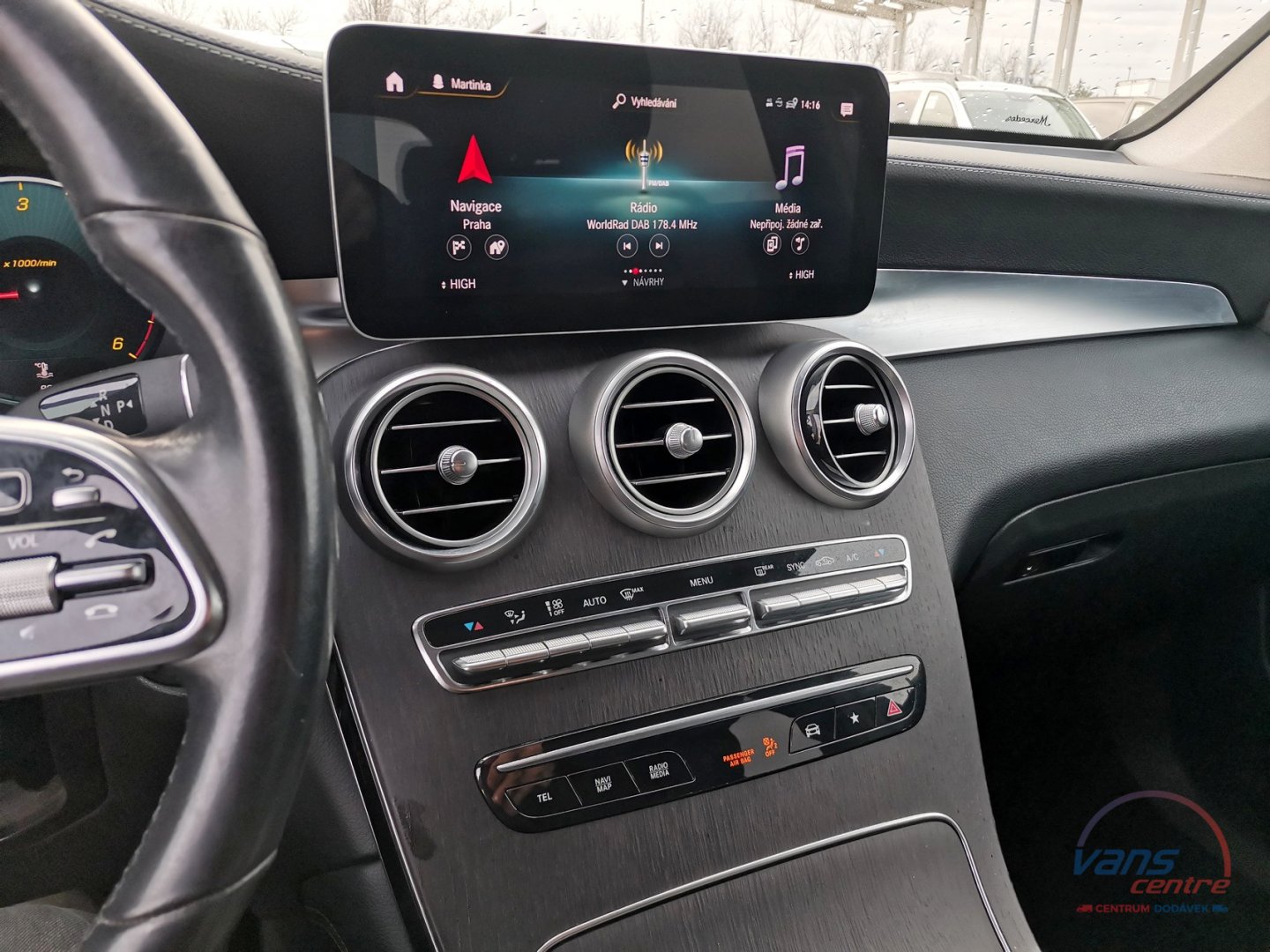 Mercedes-Benz GLC 220D 4MATIC/ EXCLUSIVE/ ADVANTAGE/ TAŽNÉ/ ČR