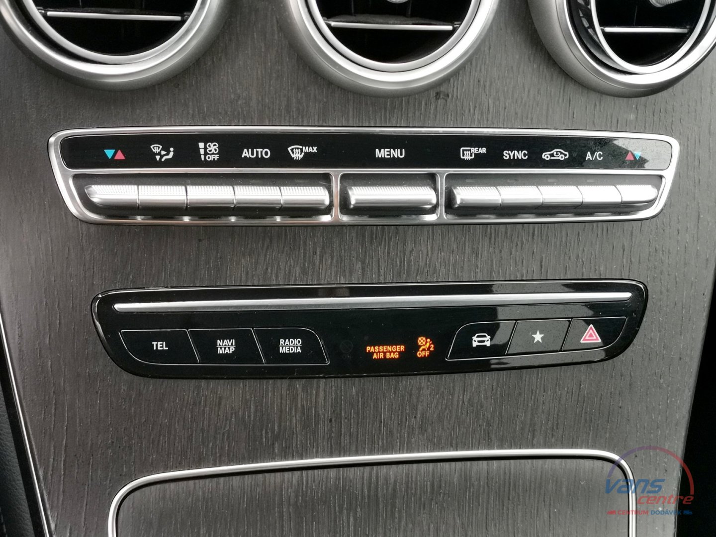 Mercedes-Benz GLC 220D 4MATIC/ EXCLUSIVE/ ADVANTAGE/ TAŽNÉ/ ČR