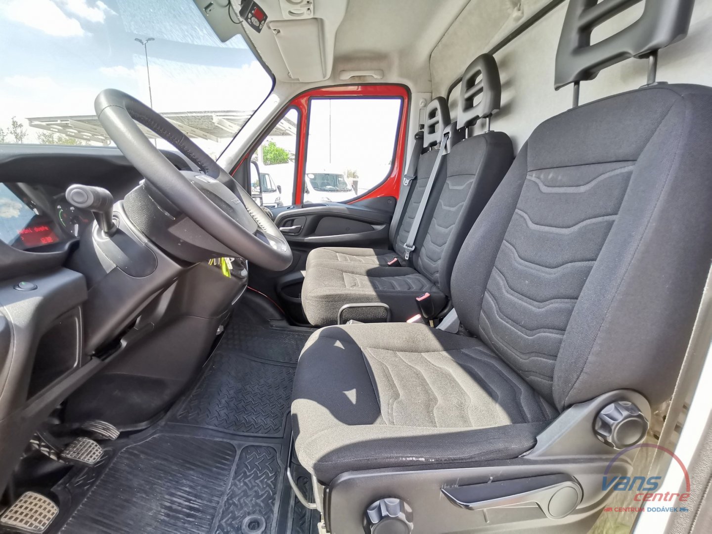 Iveco DAILY 50C15 CHLAĎÁK/ 8 PALET/ DO 3,5T/ ČR
