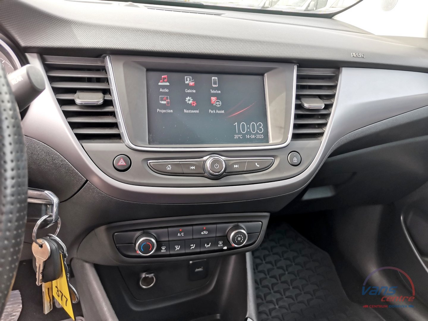 Opel CROSSLAND X 1.2/81KW ENJOY/ 93070KM/ ČR/1.MAJITEL
