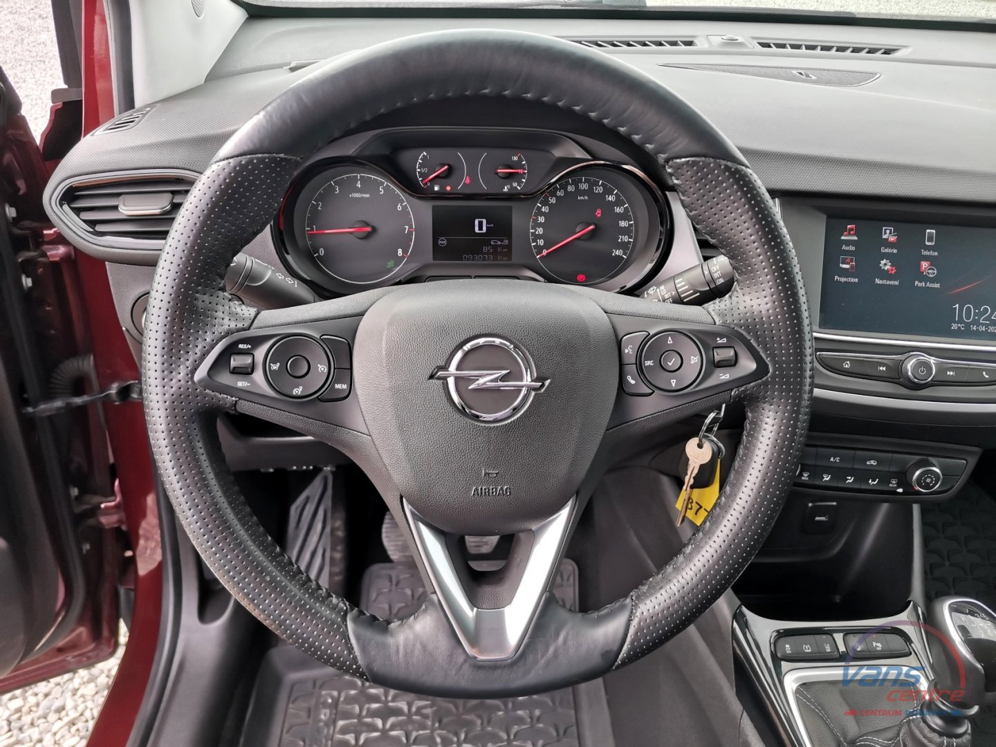 Opel CROSSLAND X 1.2/81KW ENJOY/ 93070KM/ ČR/1.MAJITEL