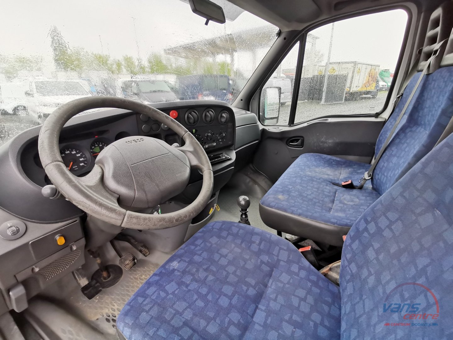 Iveco DAILY 35S18 SHRNOVAČKA 10 PALET/ MĚCHY/ KLIMA