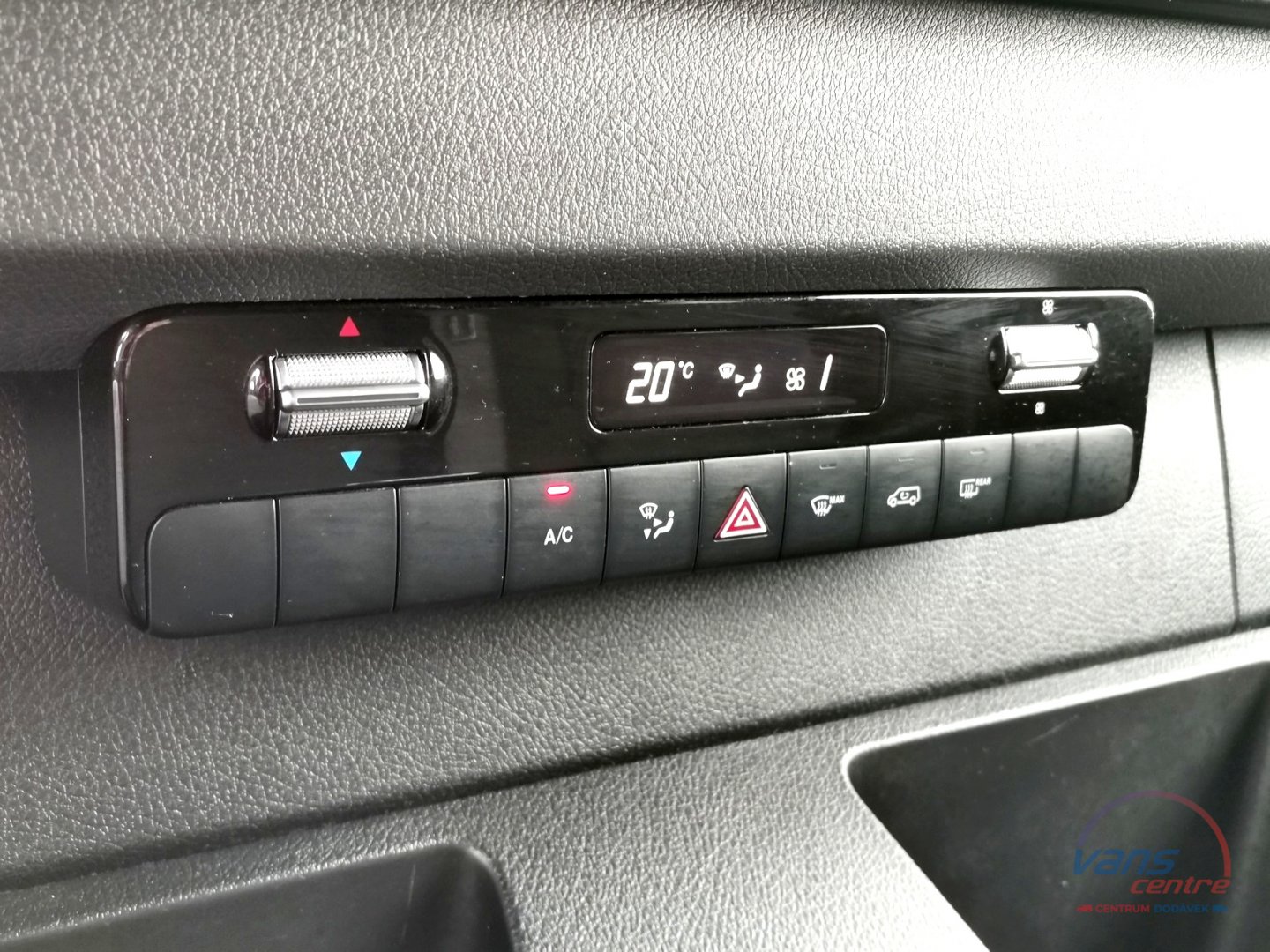 Mercedes-Benz SPRINTER TOURER 317/AT 9 MÍST/ KLIMA/ KAMERA/ ZÁRU