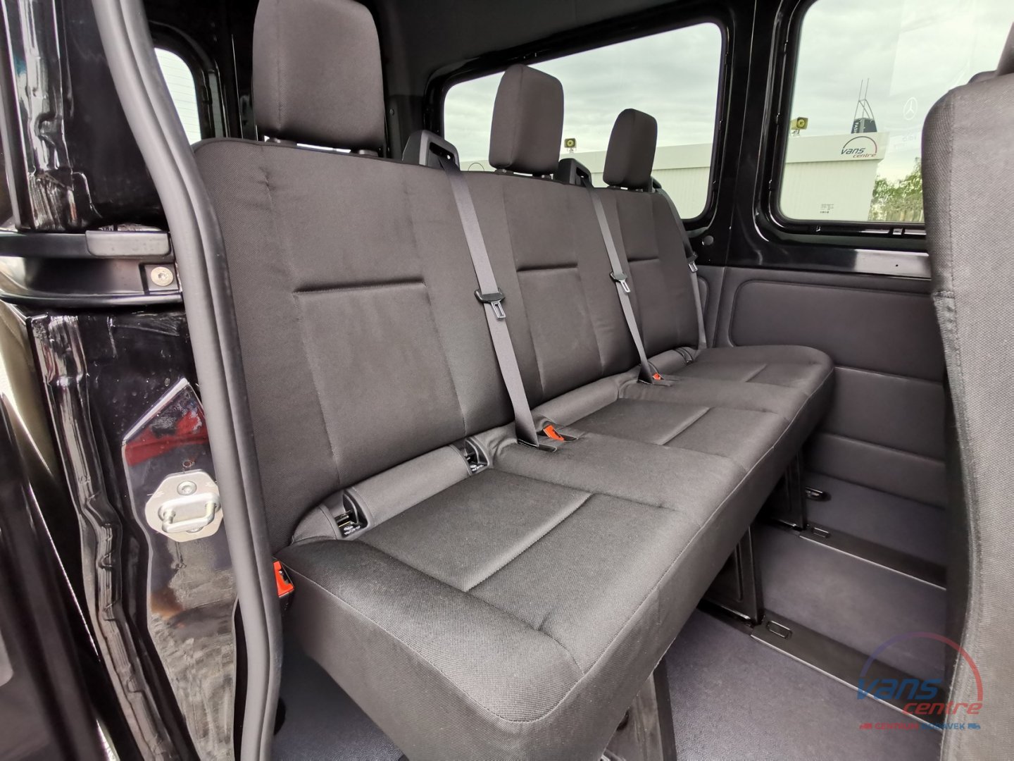 Mercedes-Benz SPRINTER TOURER 317/AT 9 MÍST/ KLIMA/ KAMERA/ ZÁRU