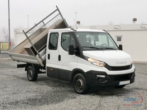 Iveco DAILY 35S12 3 STR.SKLÁPĚČ/ 7 MÍST/ TAŽNÉ 3,5T