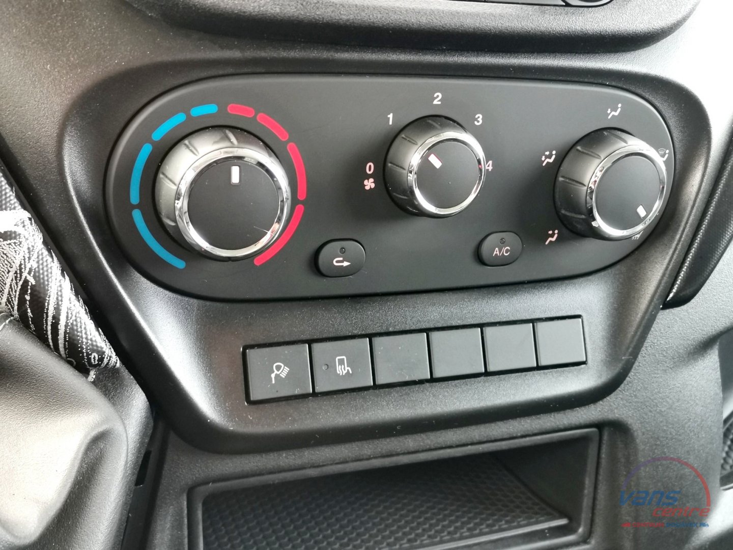 Iveco DAILY 35S14 CNG/ HI-MATIC/ SUPERMAXI XL/ ČR 