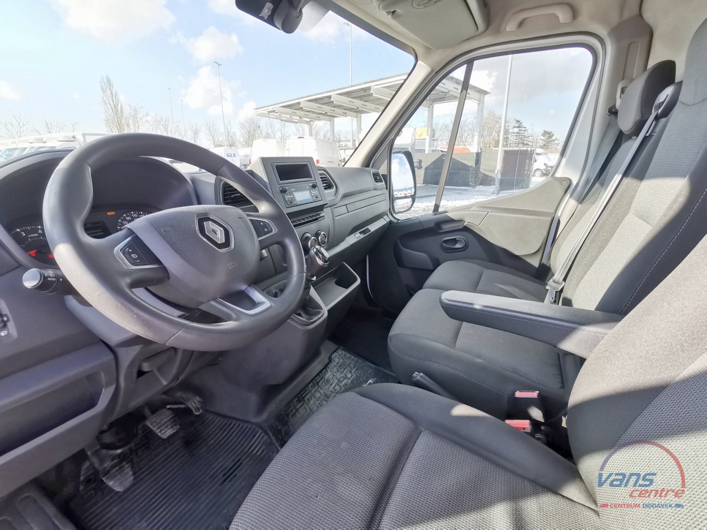 Ford TRANSIT 2.2TDCI/74KW L2H2/ KLIMA/ TAŽNÉ