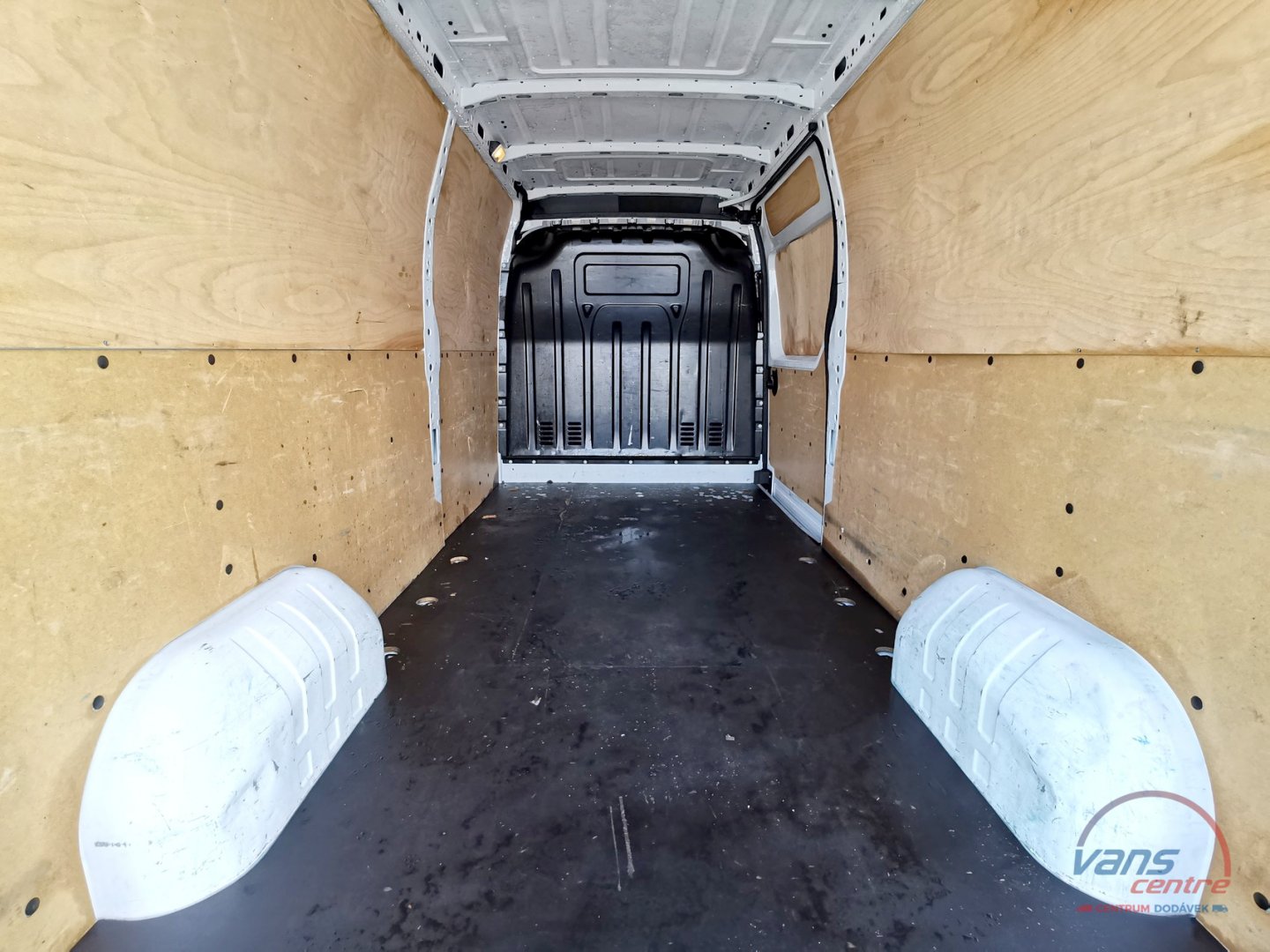 Iveco DAILY 35C18 MAXI XL/ TAŽNÉ 3,5T