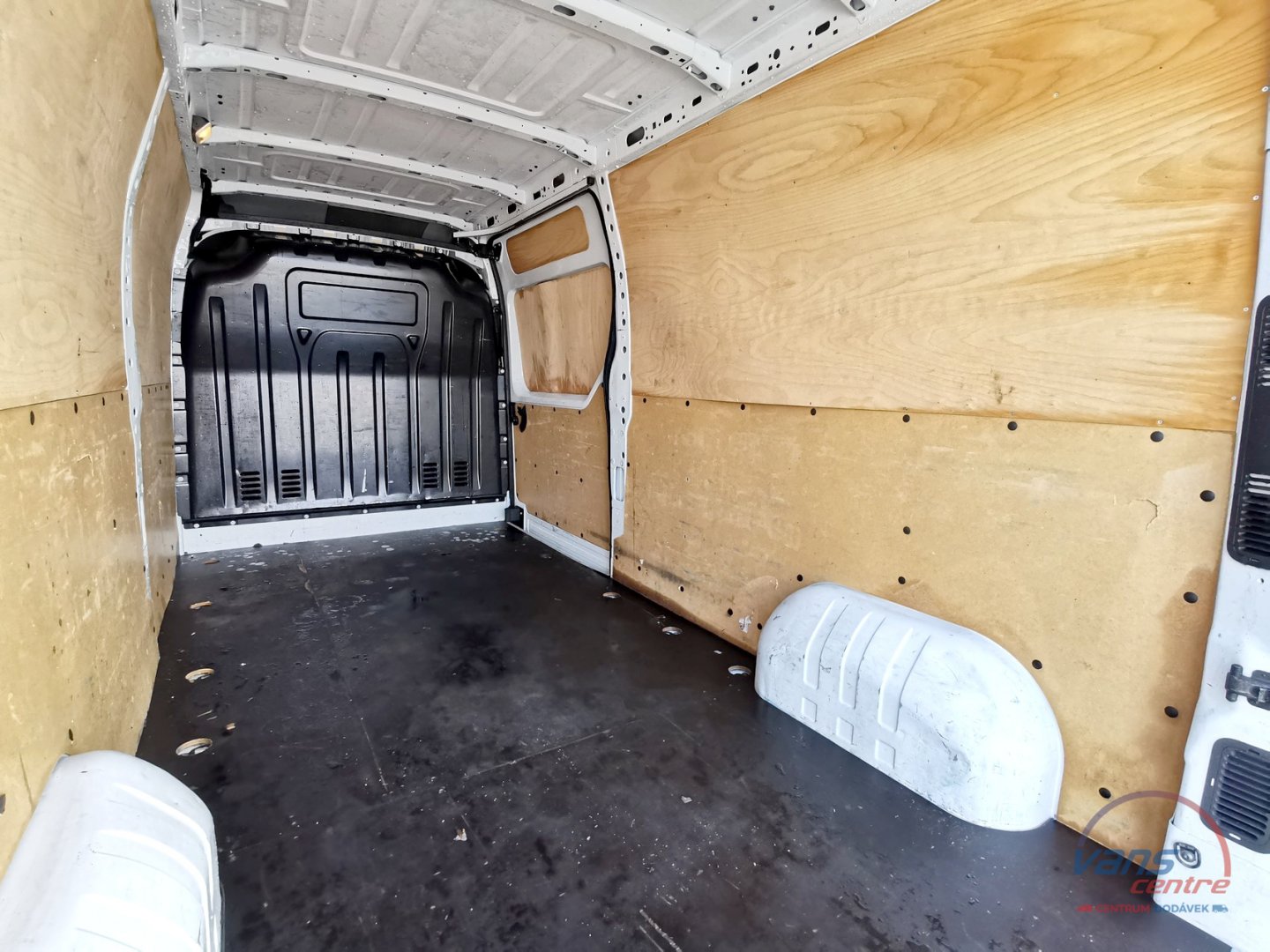 Iveco DAILY 35C18 MAXI XL/ TAŽNÉ 3,5T