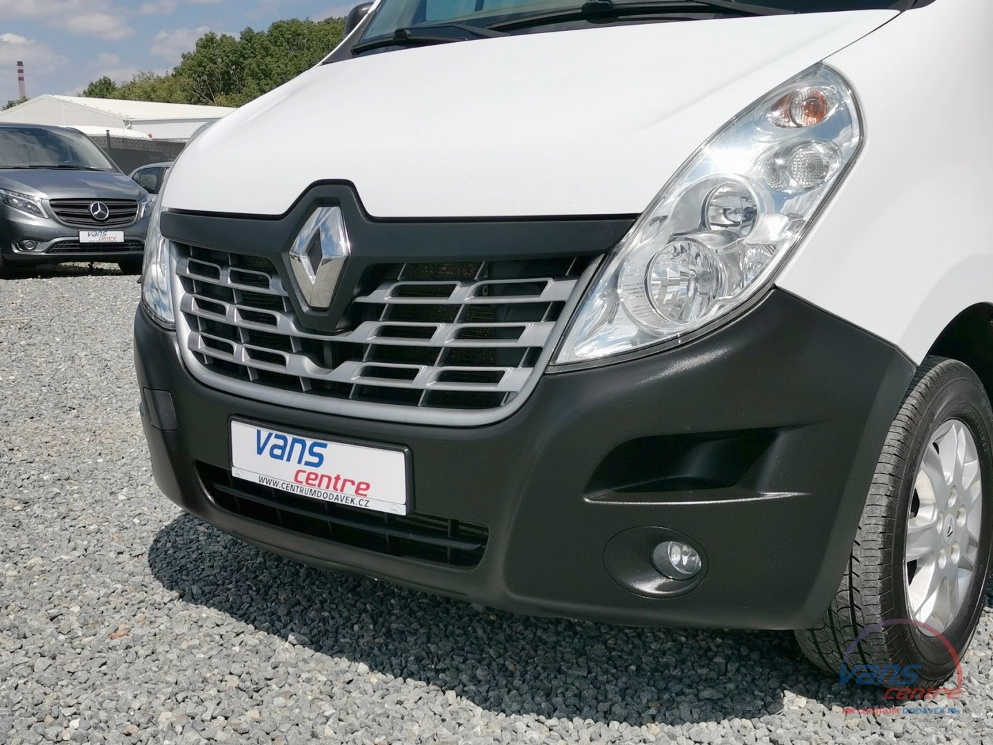 Renault MASTER 2.5DCI SKLÁPĚČ 2,5M/ 7 MÍST/ TAŽNÉ