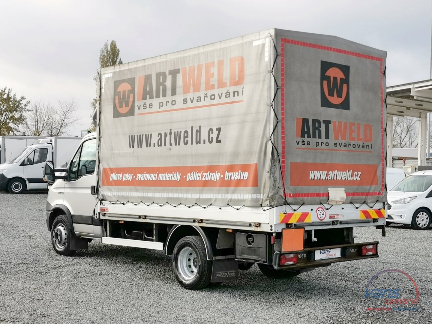 Iveco DAILY 70C17 SHRNOVACÍ 8 PALET/ UZÁVĚRKA/ ČR