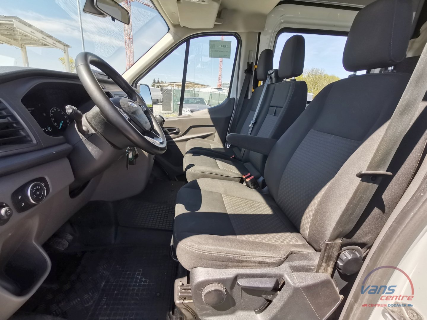 Ford TRANSIT 2.0TDCI/96KW JUMBO/ 6 MÍST/ DVOUMONTÁŽ/ ČR/ 1.MAJ.