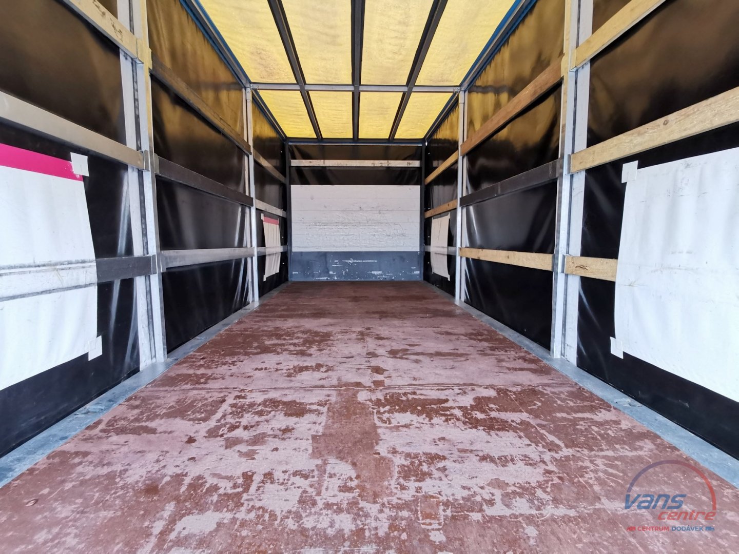 Iveco DAILY 70C17 VALNÍK 12 PALET/ NEZ.TOPENÍ/ HYDR.ČELO 1000KG 
