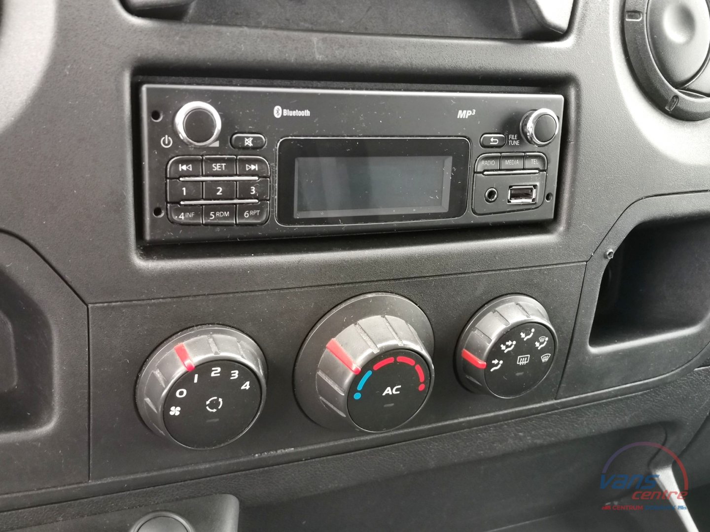 Iveco DAILY 35S16 MRAZÍ/CHLADÍ/3,2M/ ČR