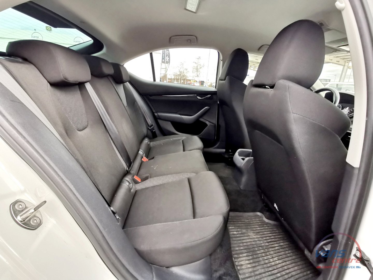 Škoda OCTAVIA 2.0TDI/85KW FRESH/ LED/ KEYLESS