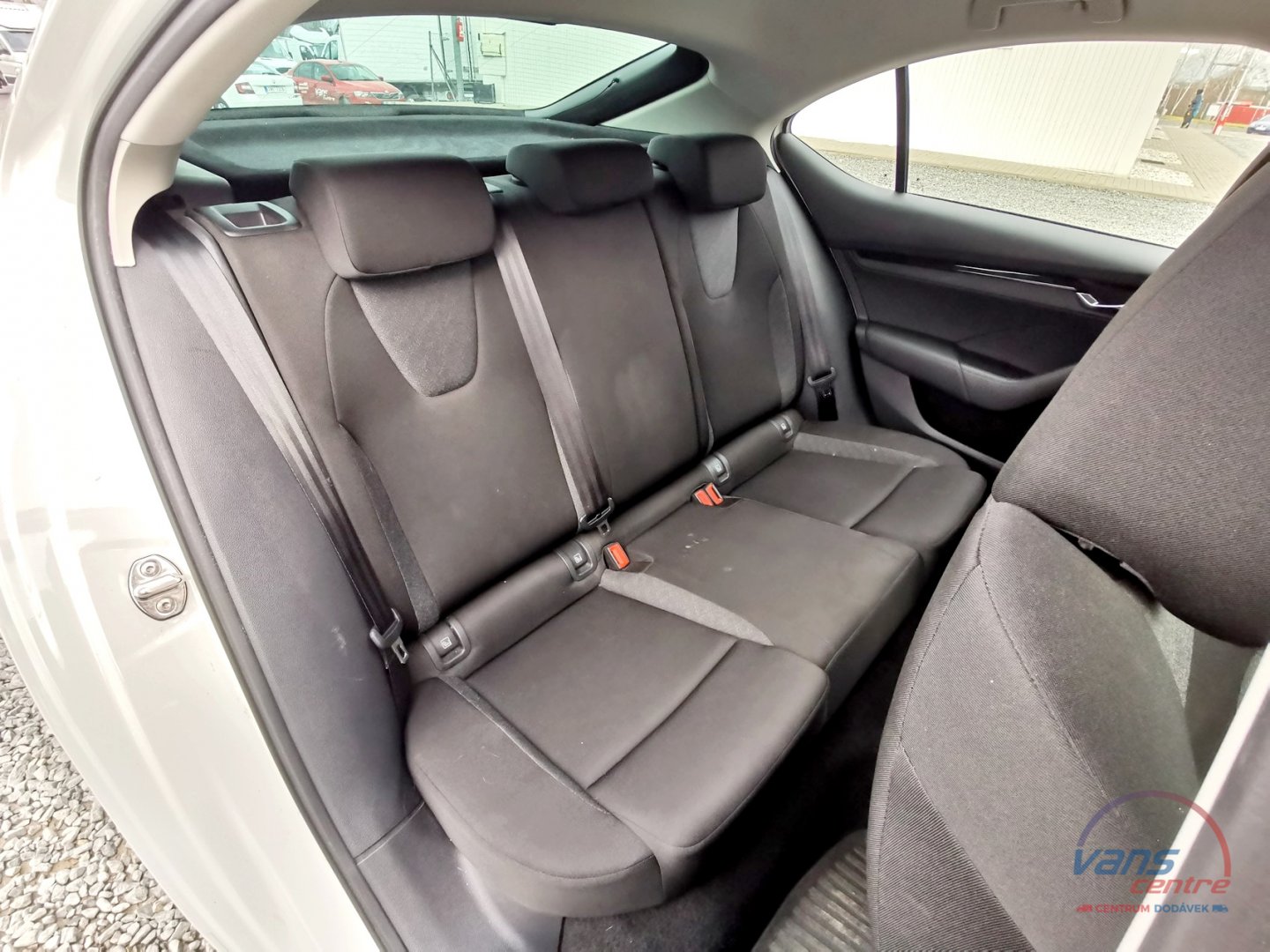 Škoda OCTAVIA 2.0TDI/85KW FRESH/ LED/ KEYLESS