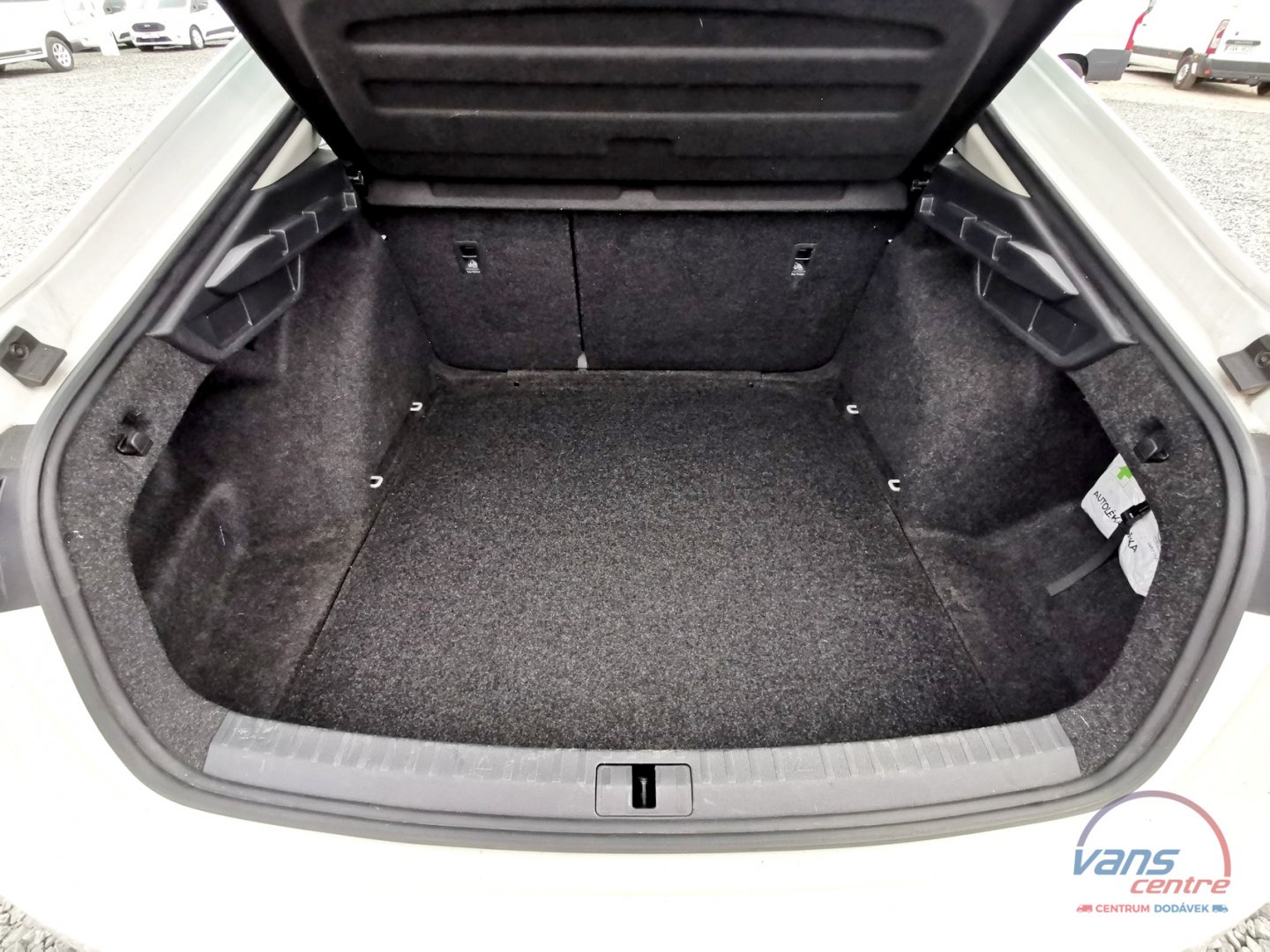 Škoda OCTAVIA 2.0TDI/85KW FRESH/ LED/ KEYLESS
