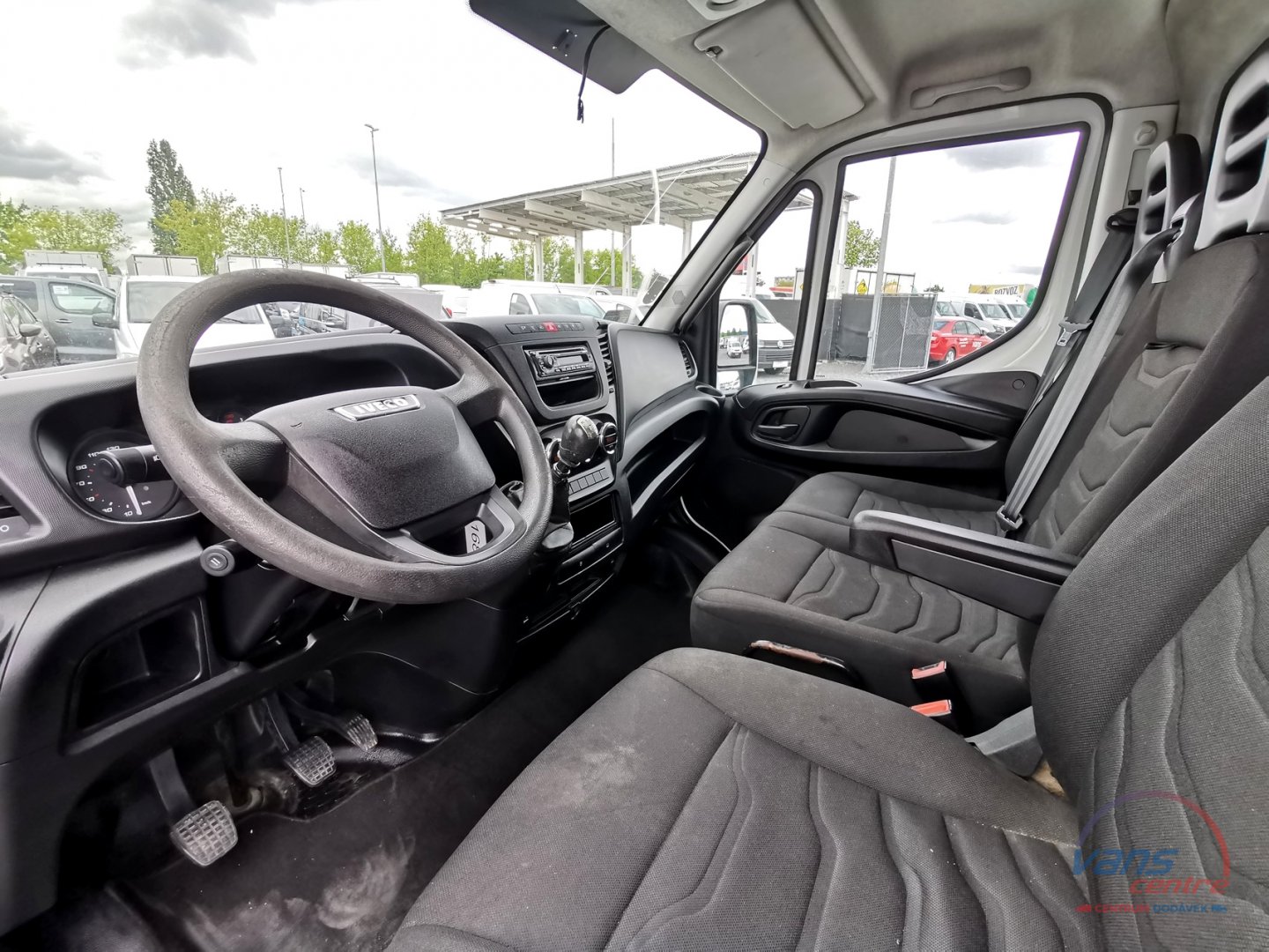 Iveco DAILY 35C17 SKŘÍŇ 9 PALET/ AUTO.KLIMA/ TEMPOMAT