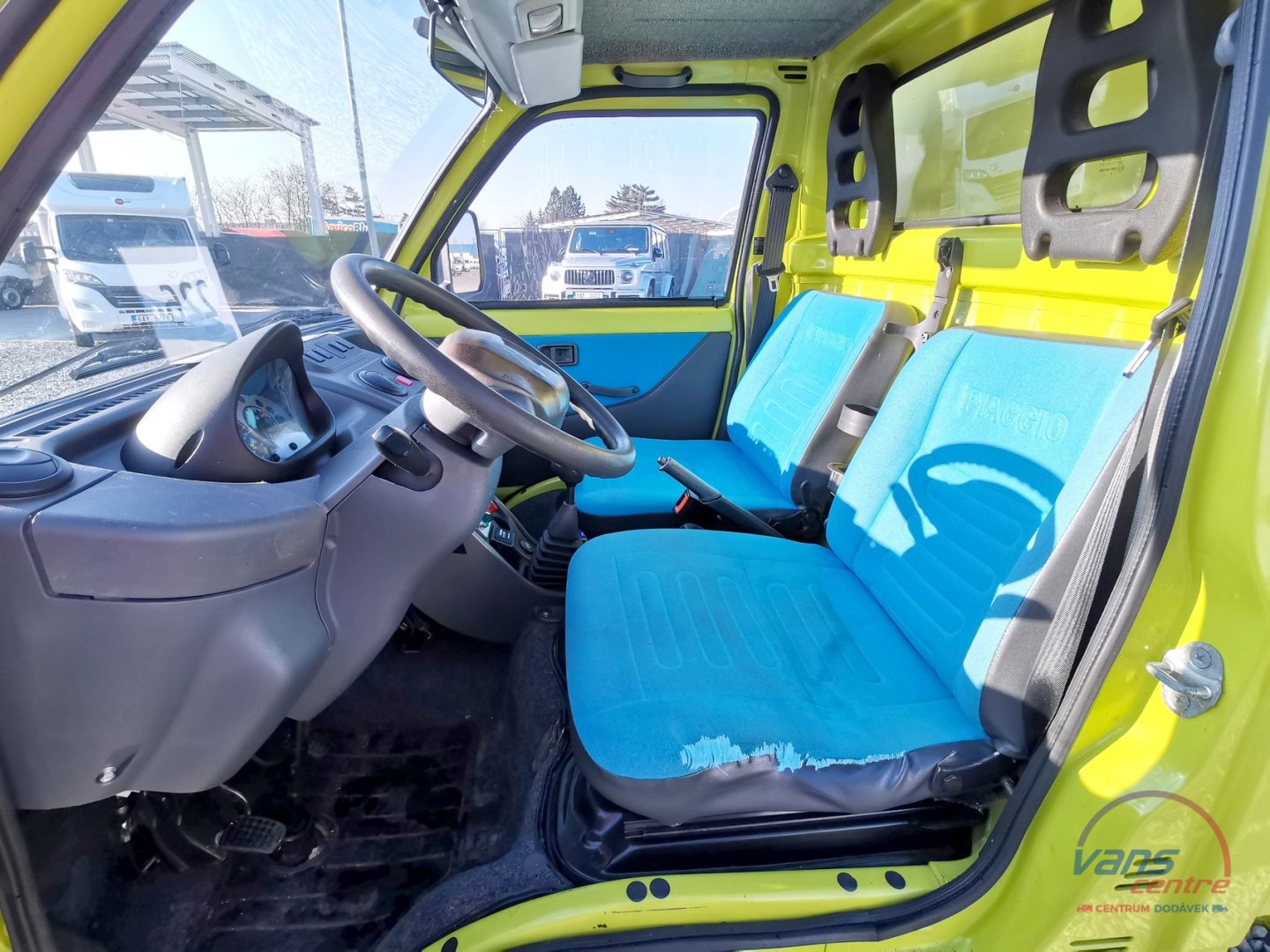 Renault MASTER 165DCI VALNÍK 9 PALET/ MĚCHY/ KLIMA/ ČR