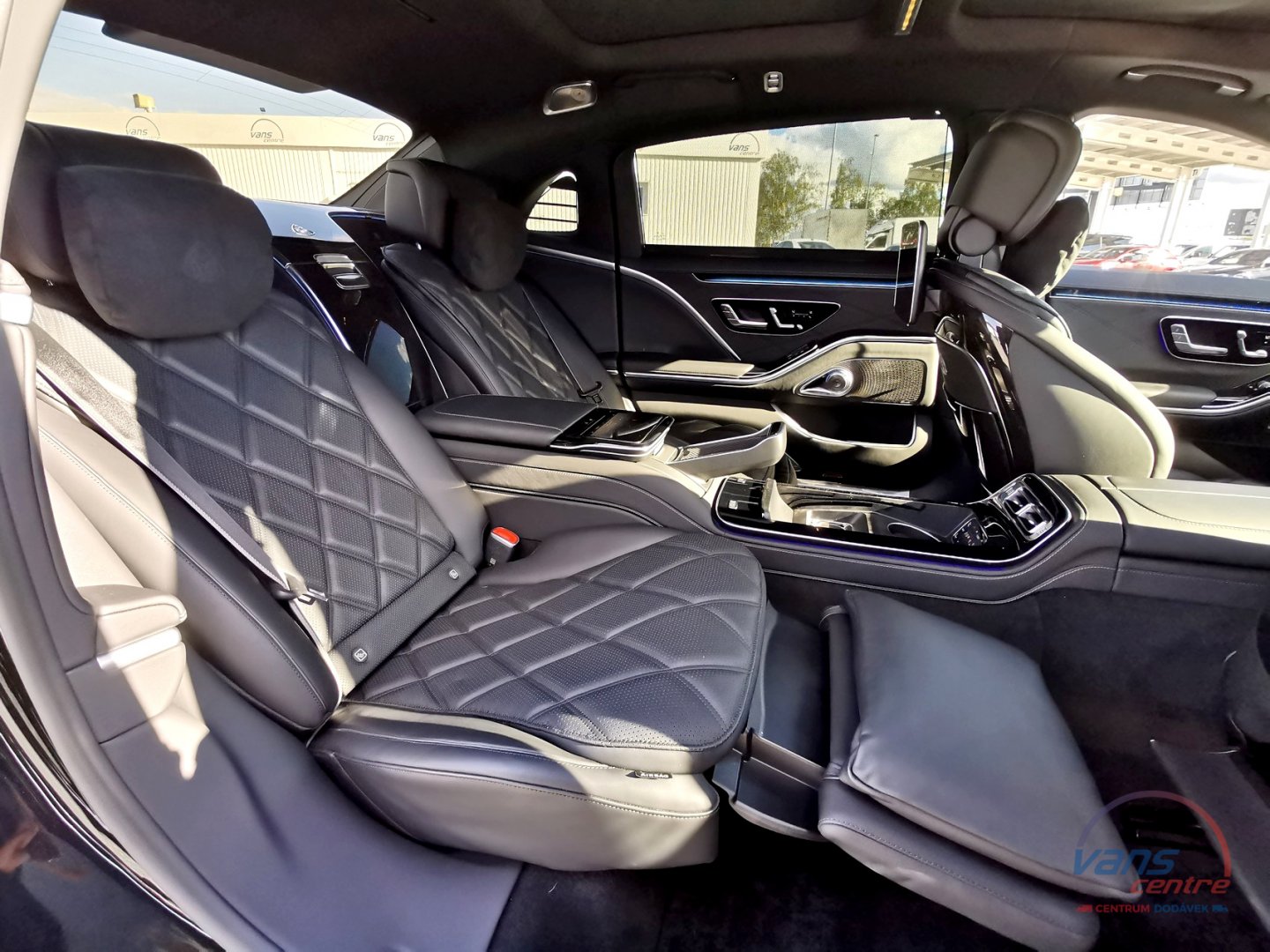 Mercedes-Benz MAYBACH S 680 4MATIC/ CHAUFFEUR/ MASSAGE/ ZÁRUKA