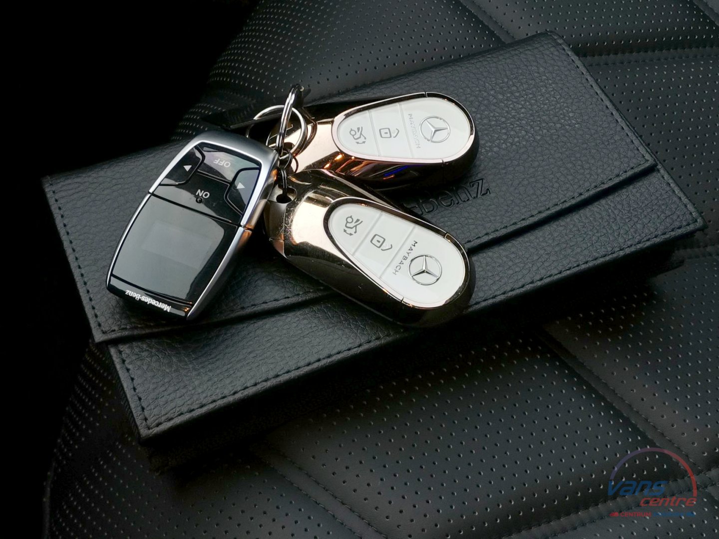 Mercedes-Benz MAYBACH S 680 4MATIC/ CHAUFFEUR/ MASSAGE/ ZÁRUKA