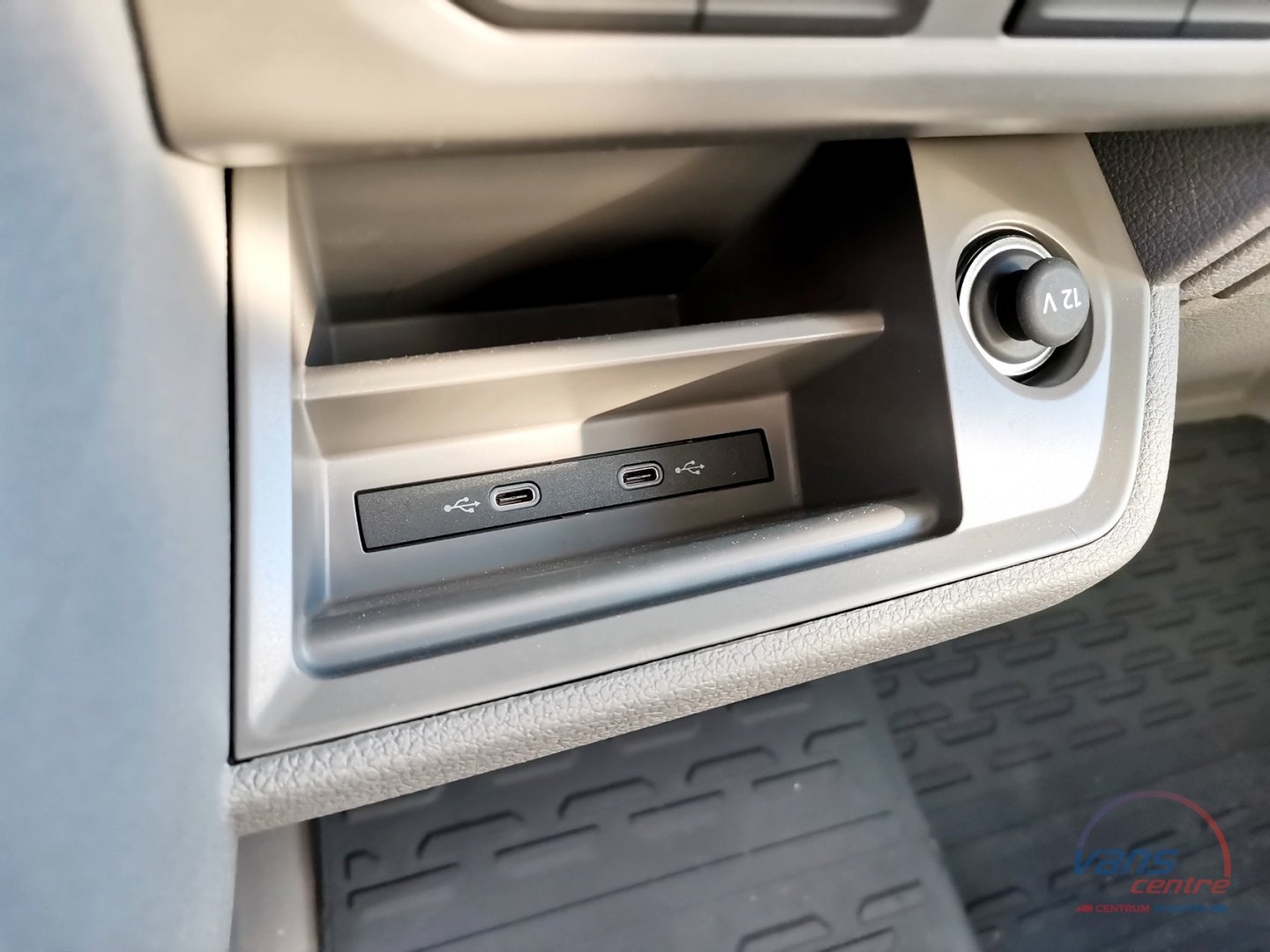 Volkswagen CRAFTER 2.0TDI/120KW MRAZÍ/CHLADÍ/ 8 PALET/ ČR/ 36KM!