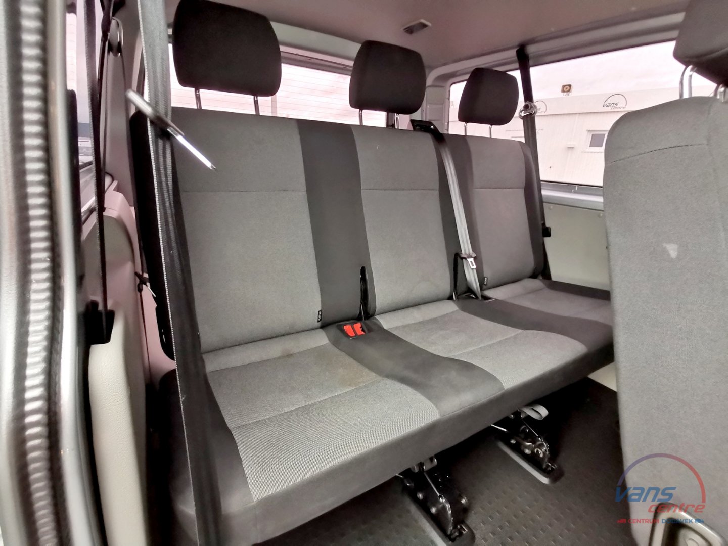 Volkswagen TRANSPORTER 2.0TDI/110KW DSG/ L2H1/ 9 MÍST/ KLIMA 