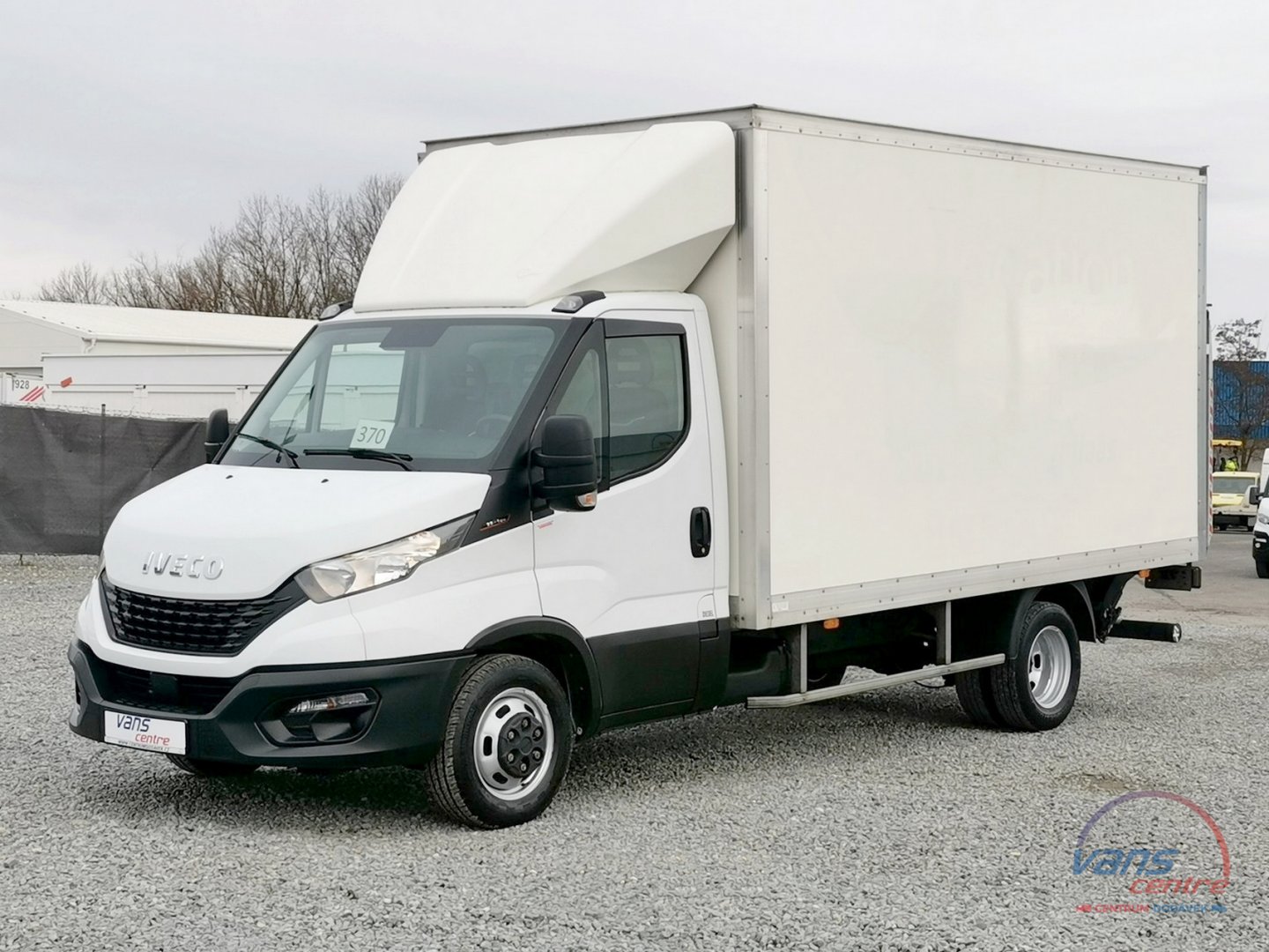 Ford TRANSIT TOURNEO 2.2TDCI L3H2/ 9 MÍST/ TAŽNÉ 