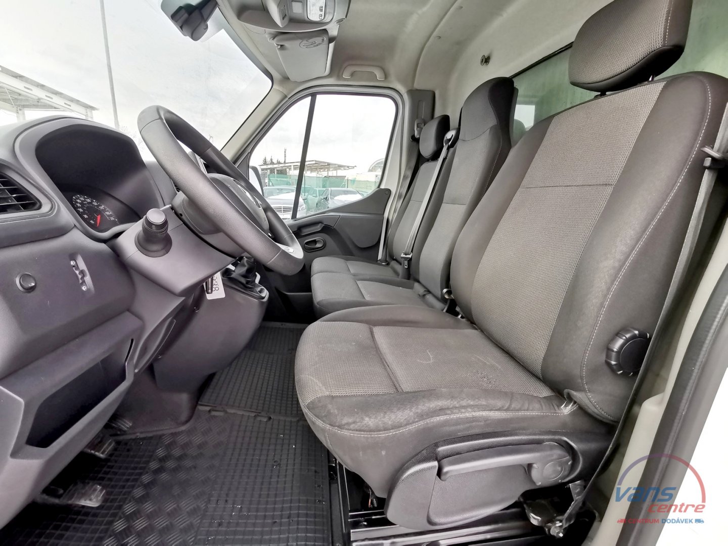Renault MASTER 150DCI SKŘÍŇ 8 PALET/ KLIMA/ ČR