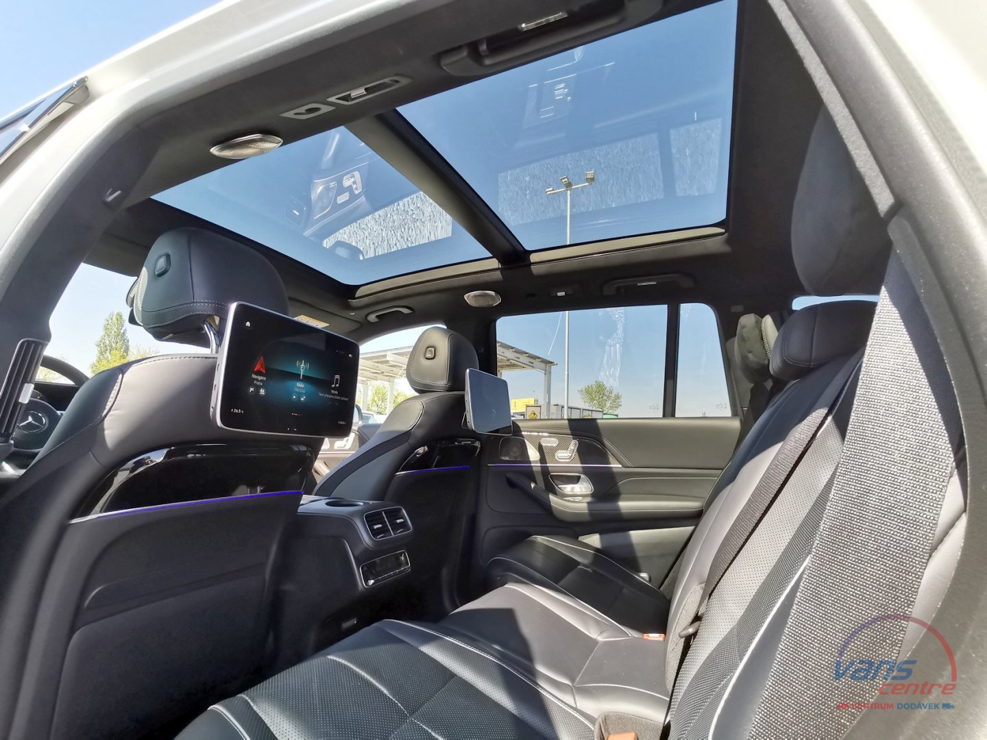 Mercedes-Benz GLS 400D 4MATIC/ AMG/ PANO/ 7 MÍST/ TOP VÝBAVA!
