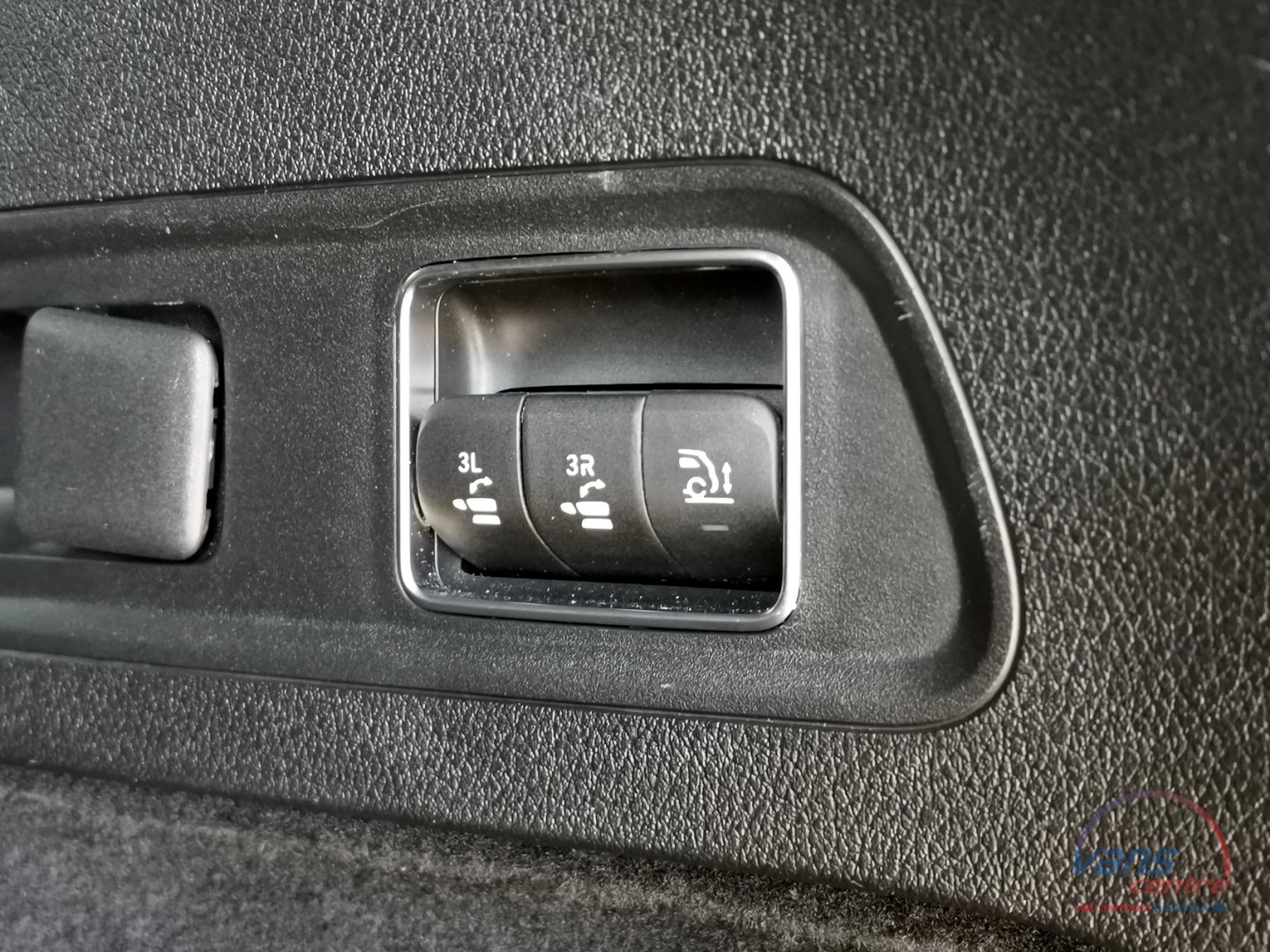 Mercedes-Benz GLS 400D 4MATIC/ AMG/ PANO/ 7 MÍST/ TOP VÝBAVA!