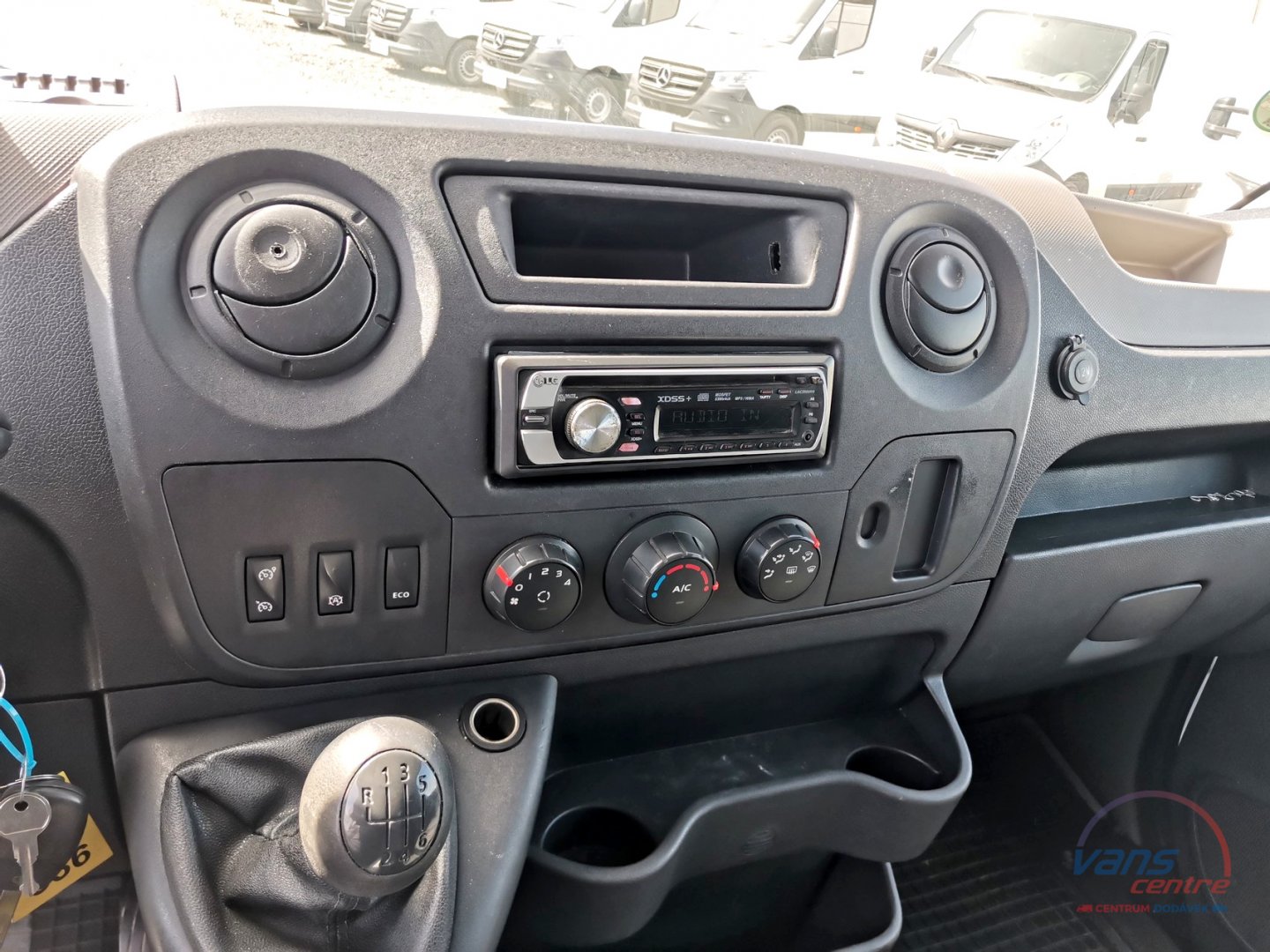 Volkswagen TRANSPORTER 2.0TDI/150KW VALNÍK 2,5M/ TAŽNÉ