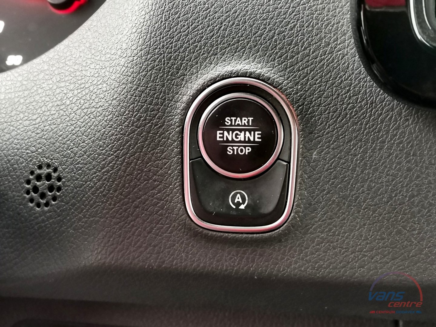 Mercedes-Benz SPRINTER 519CDI/AT SKŘÍŇ 4,9M/ MĚCHY/ KLIMA/ 3,5T 