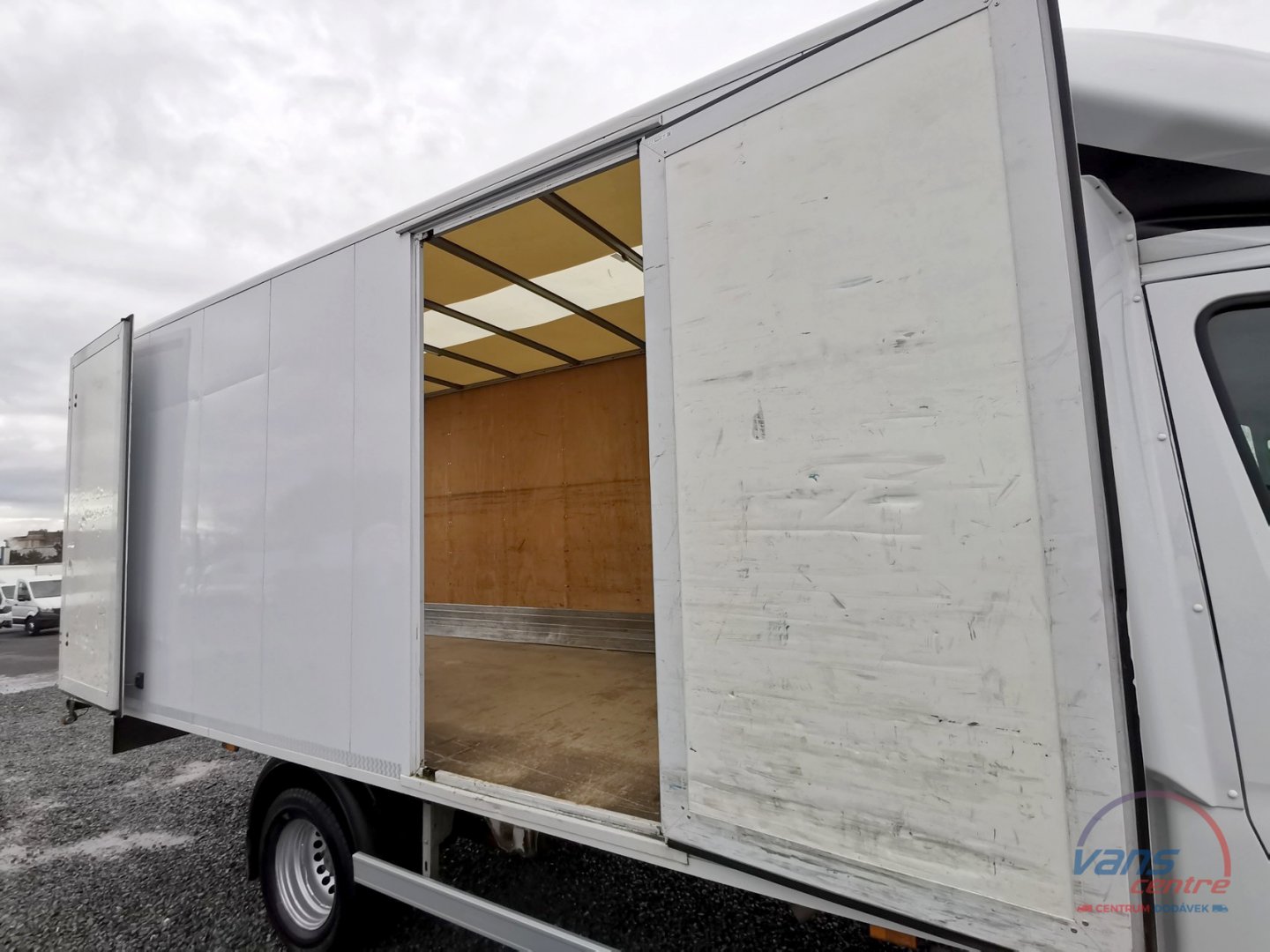 Mercedes-Benz SPRINTER 519CDI/AT SKŘÍŇ 4,9M/ MĚCHY/ KLIMA/ 3,5T 