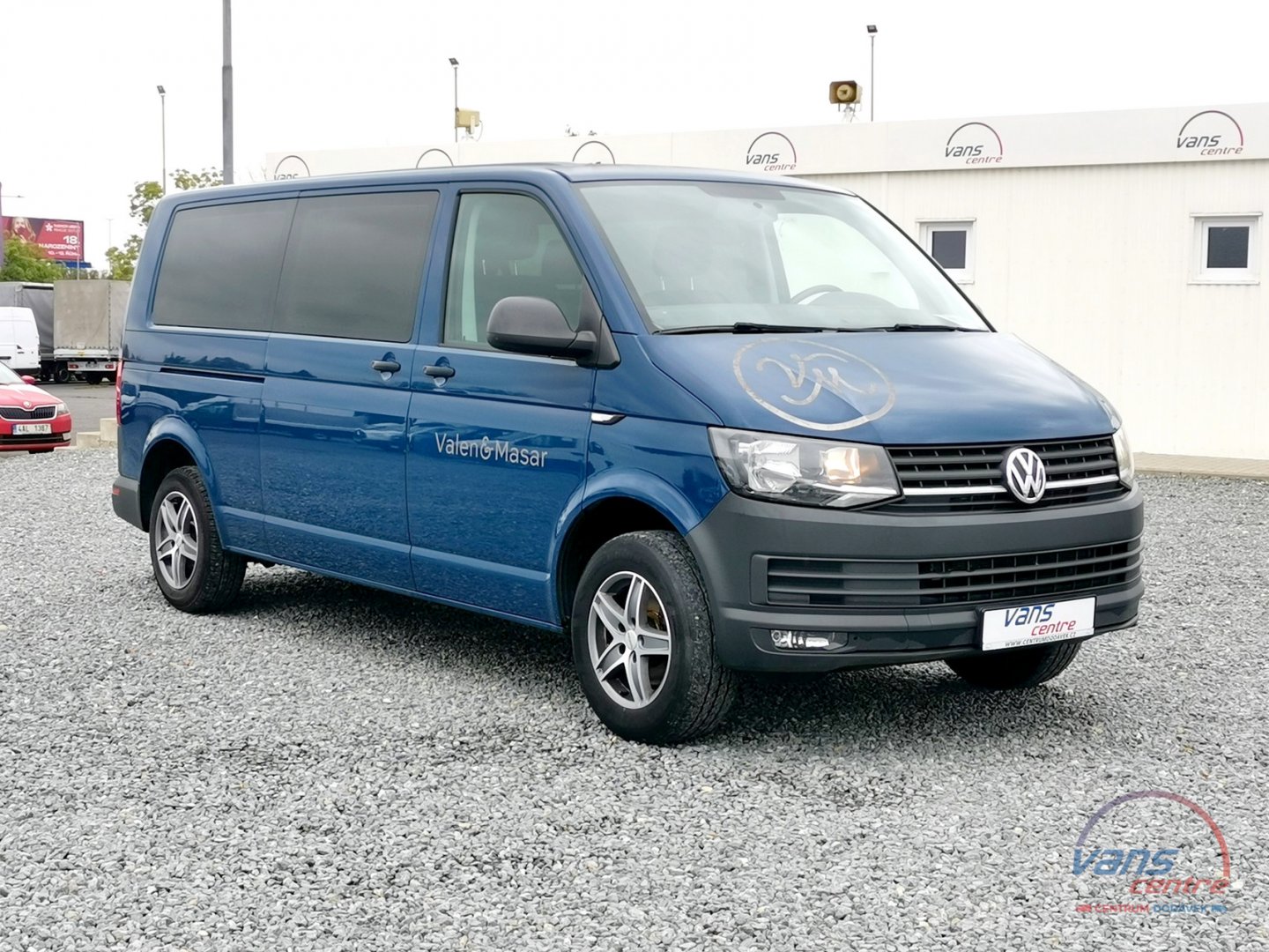 Volkswagen TRANSPORTER 2.0TDI/110KW L2H1/ 8 MÍST/ KLIMA/ TEMPOMA