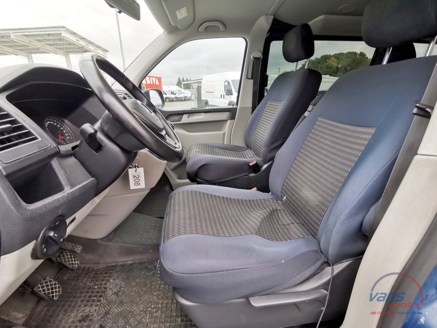 Volkswagen TRANSPORTER 2.0TDI/110KW L2H1/ 8 MÍST/ KLIMA/ TEMPOMA