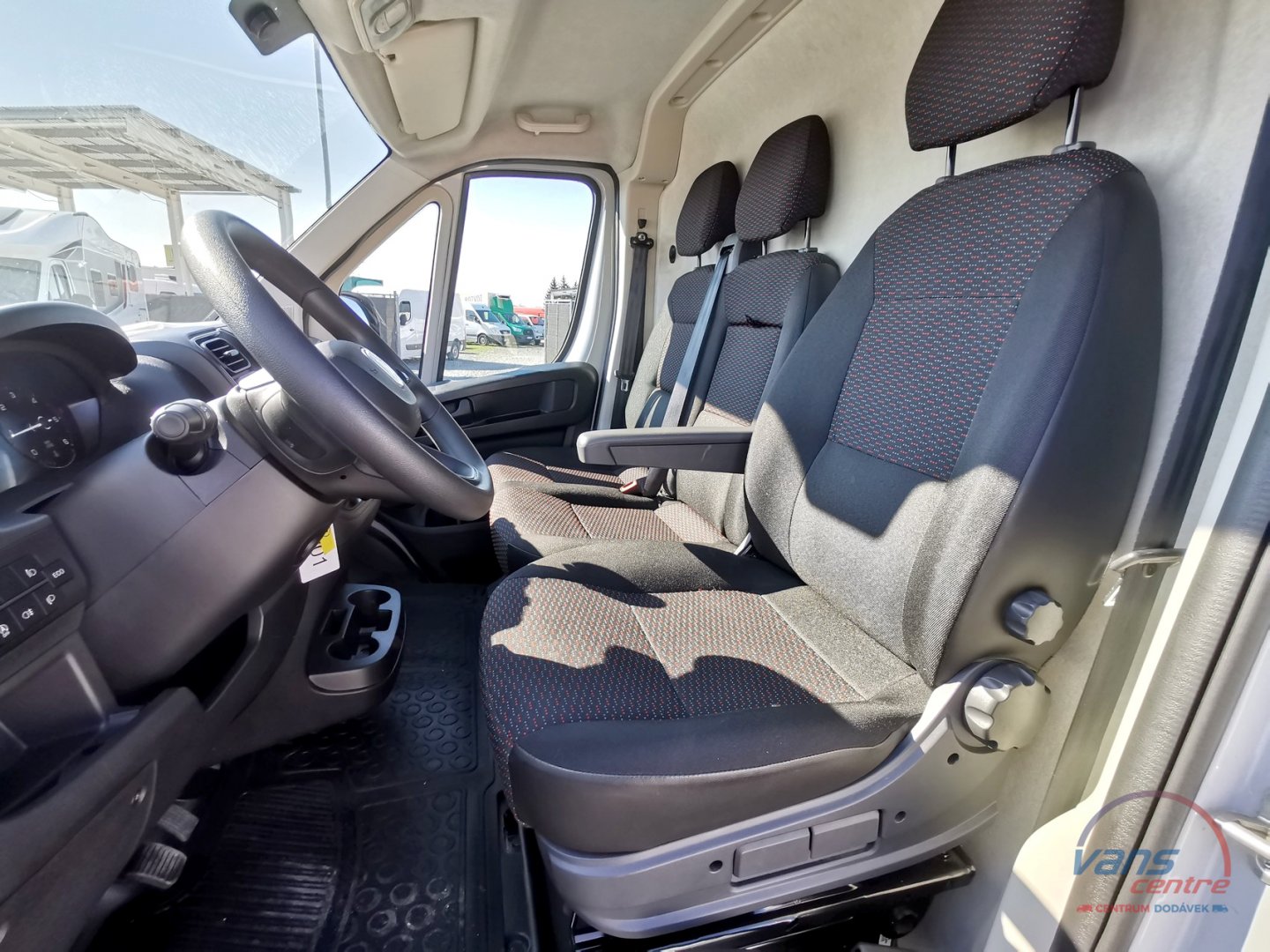 Iveco DAILY 72C18 HI-MATIC/ SKŘÍŇ 15 PALET / HYDR.ČELO