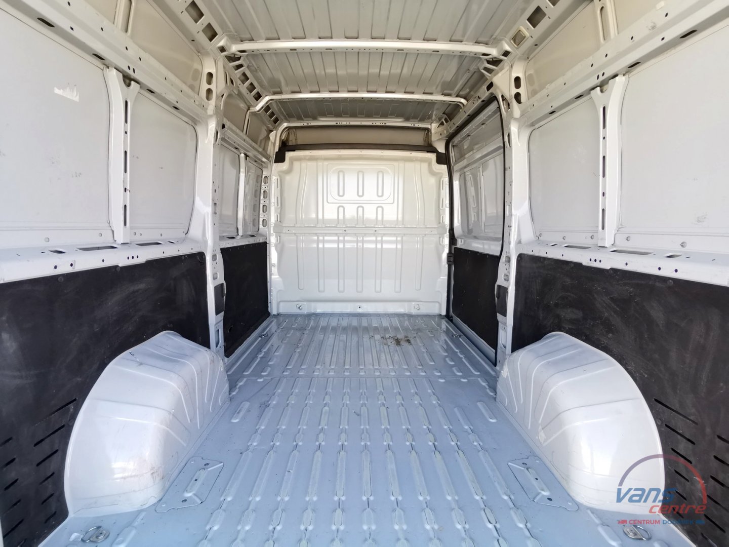 Iveco DAILY 72C18 HI-MATIC/ SKŘÍŇ 15 PALET / HYDR.ČELO