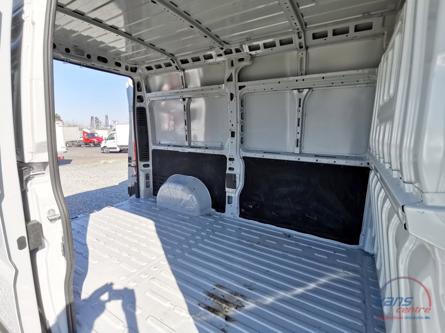 Iveco DAILY 72C18 HI-MATIC/ SKŘÍŇ 15 PALET / HYDR.ČELO