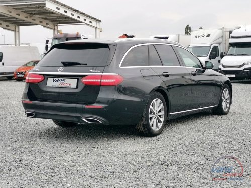 Mercedes-Benz E220D T 143KW 4MATIC/ AVANTGARDE/ TAŽNÉ