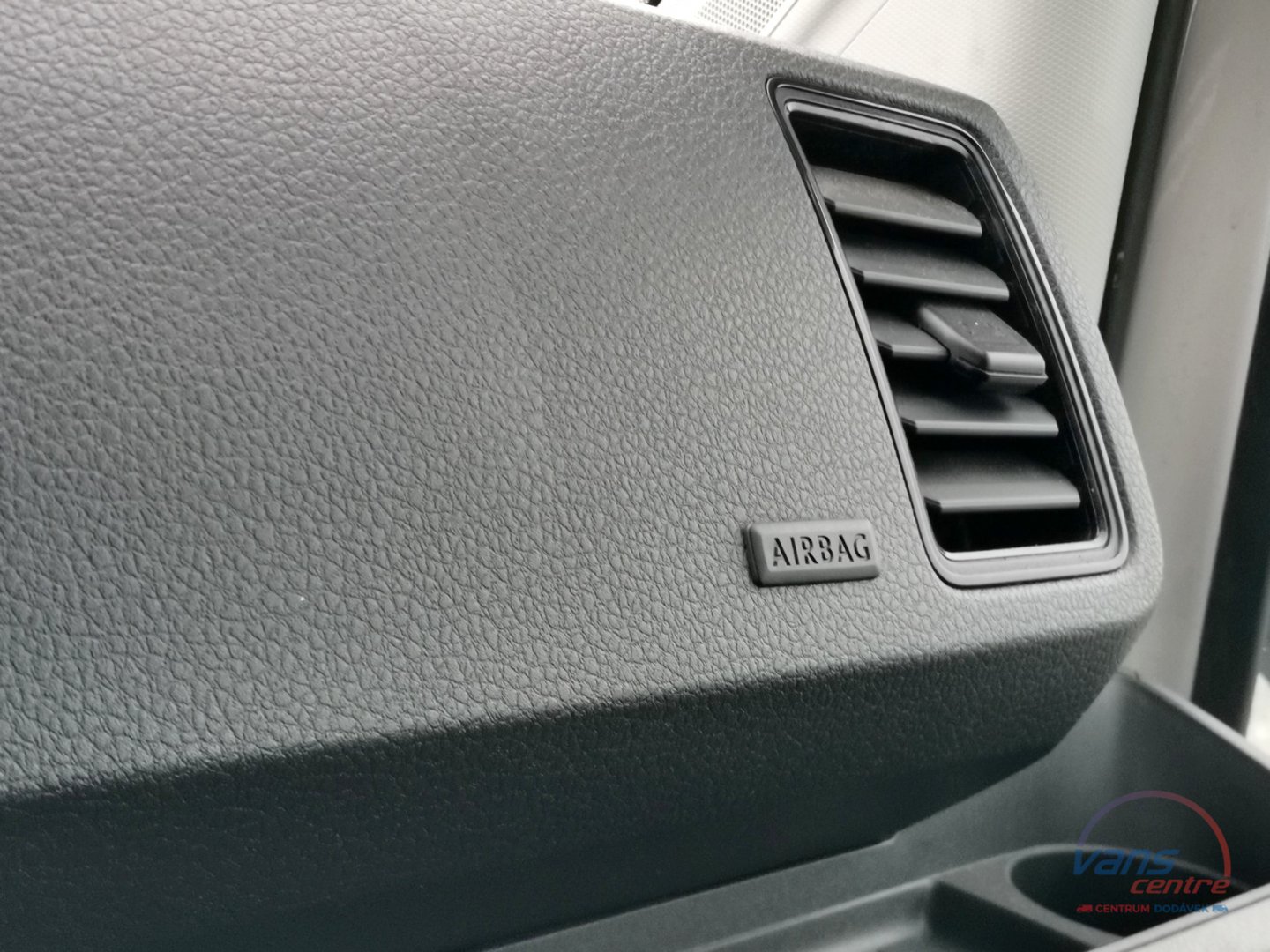 MAN TGE 3.180 MRAZÍ/CHLADÍ/ 6 PALET/ 380V/ TUPLÁK