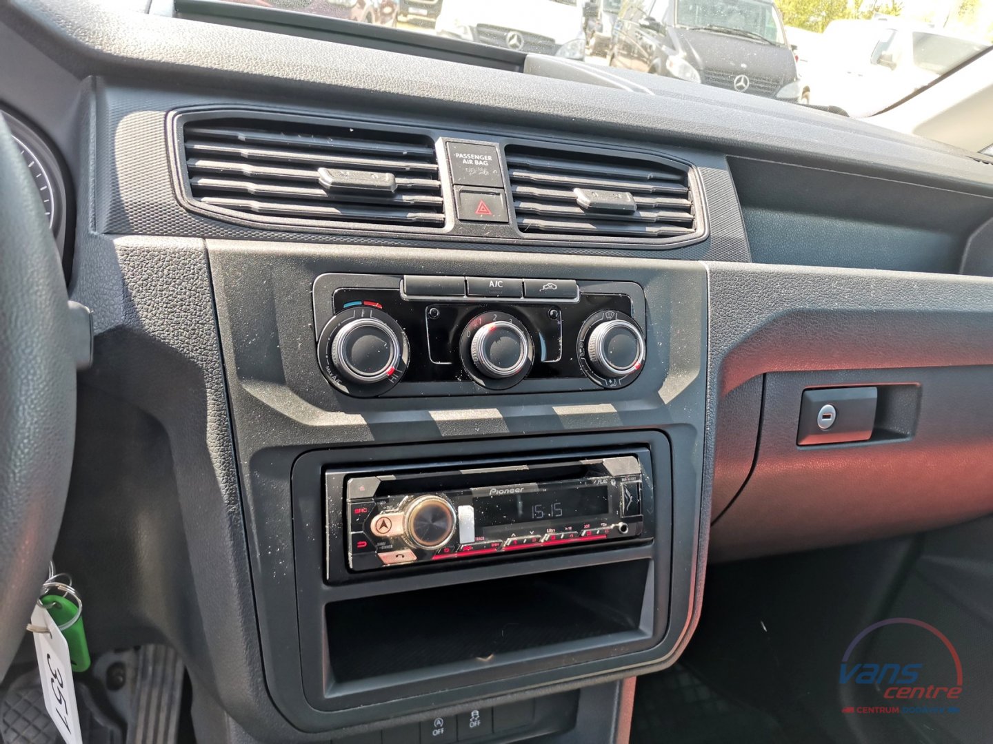 Volkswagen CADDY 2.0TDI/75KW MRAZÍ/CHLADÍ/ NEZ.TOPENÍ/ 230V/ ČR