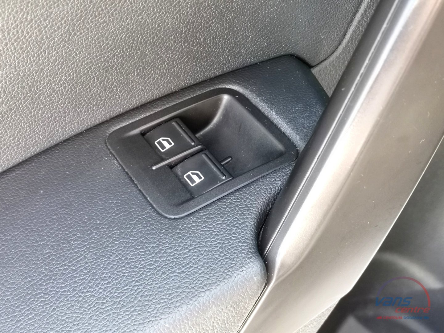 Volkswagen CADDY 2.0TDI/75KW MRAZÍ/CHLADÍ/ NEZ.TOPENÍ/ 230V/ ČR